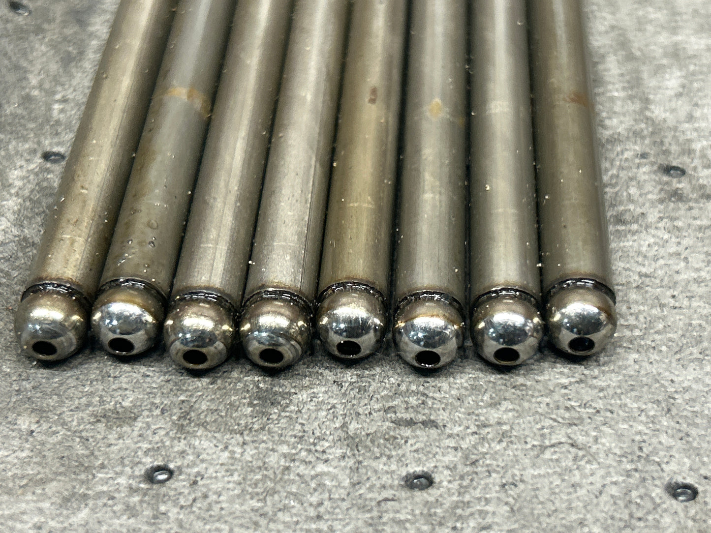 05-10 Chrysler 300C/Charger/challenger/magnum SRT8 6.1L Hemi Push Rods OEM