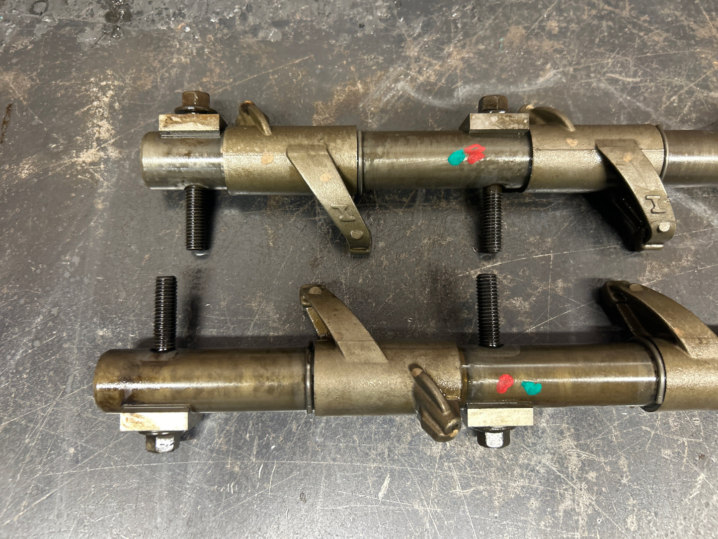 2006-2010 OEM Chrysler 300C SRT8 6.1l Hemi Rocker Arm Pair Set x2