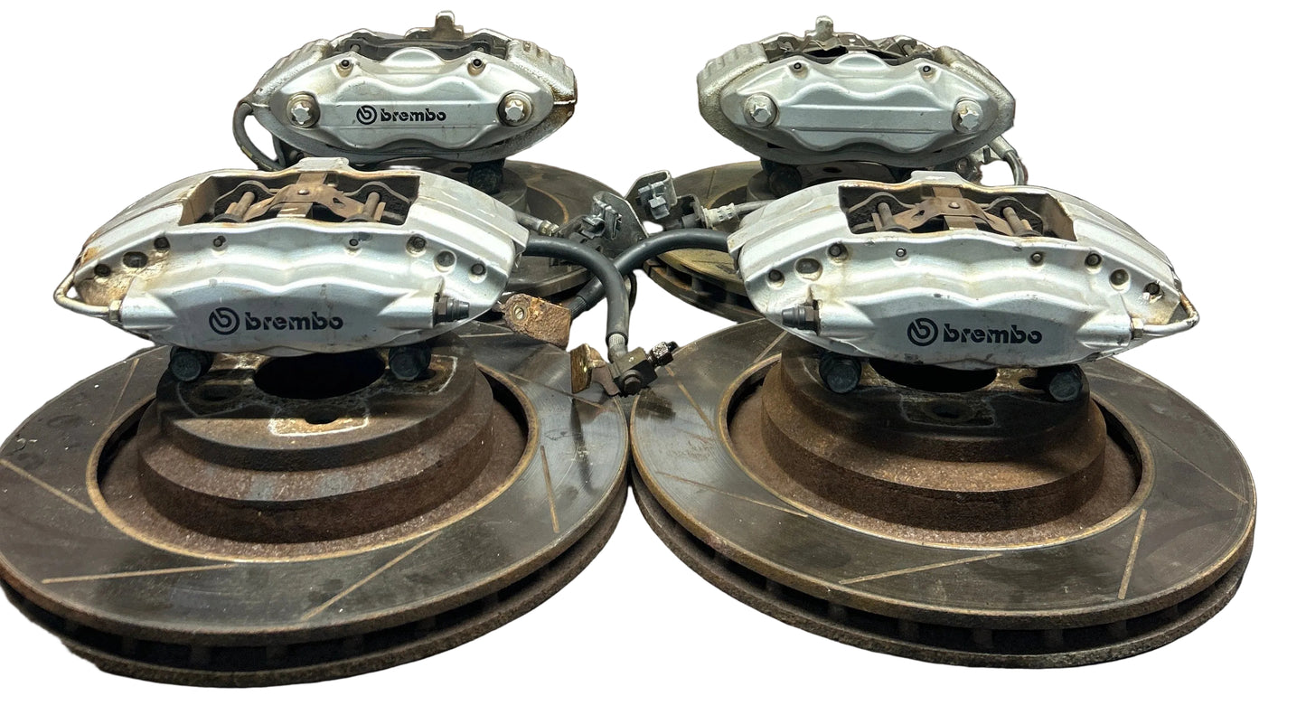 05-10 Chrysler 300C SRT8/Charger/Magnum 4Piston Brembo Brake Calipers and Rotors