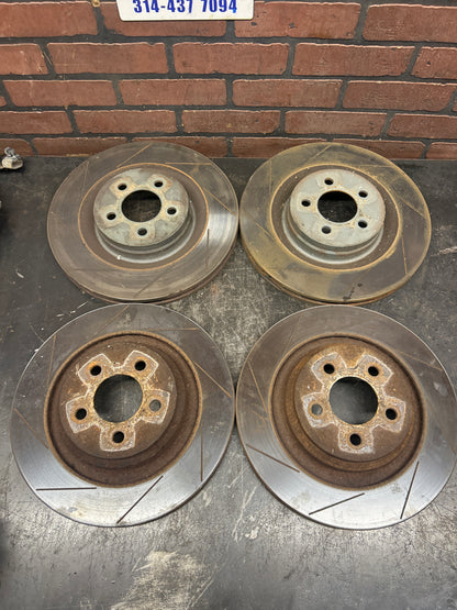 05-10 Chrysler 300C SRT8/Charger/Magnum 4Piston Brembo Brake Calipers and Rotors
