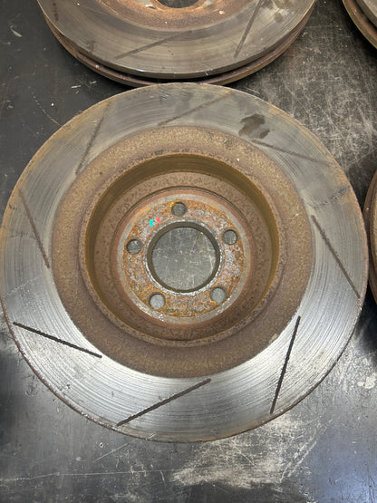 05-10 Chrysler 300C SRT8/Charger/Magnum 4Piston Brembo Brake Calipers and Rotors