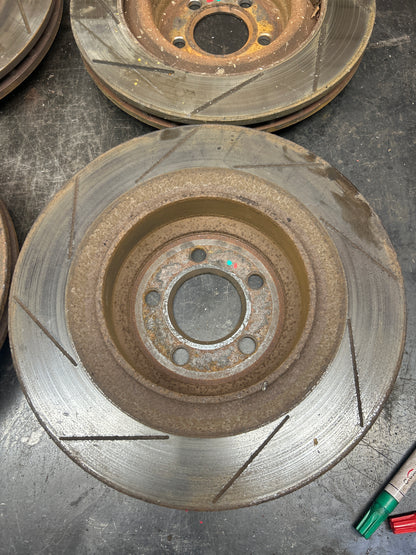 05-10 Chrysler 300C SRT8/Charger/Magnum 4Piston Brembo Brake Calipers and Rotors
