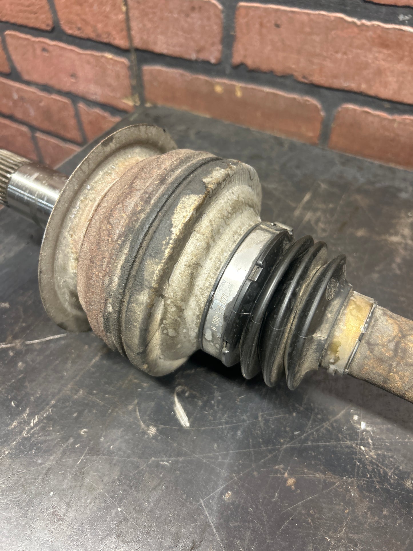 2005-2008 SRT8 Chrysler 300C/Charger/Challenger/Magnum Left CV Axle Shaft OEM