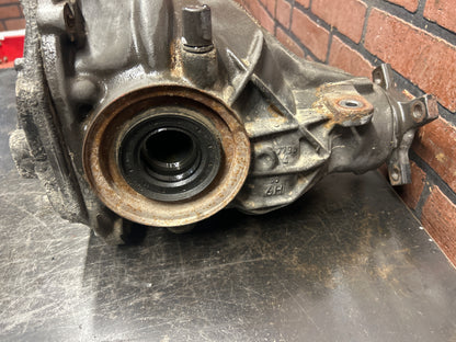 2005-2010 Chrysler 300C SRT8 6.1L 3.06 Rear Differential RWD OEM 05037799AC