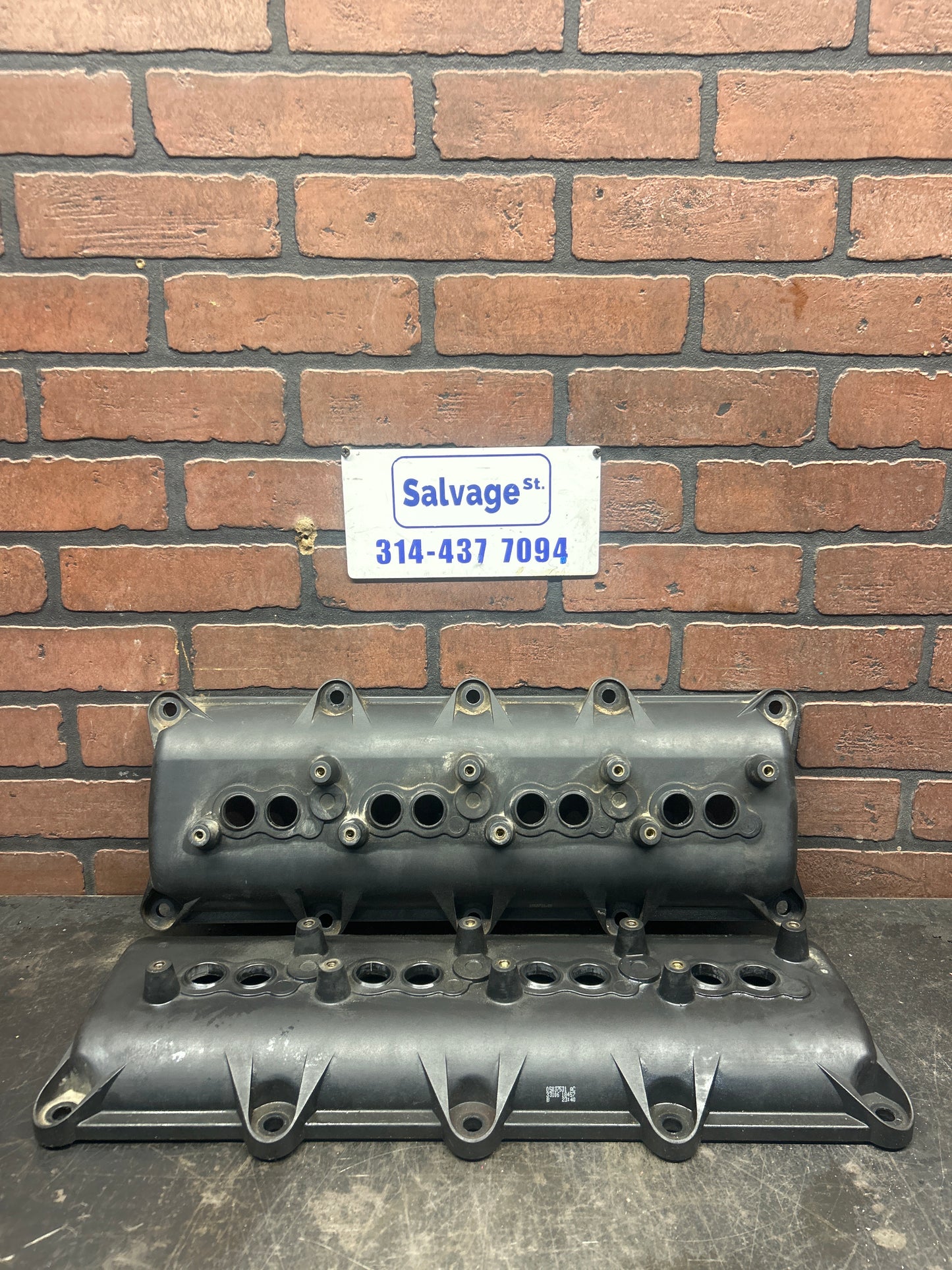Set of 2 Genuine Mopar 5.7L 6.1L 6.4L Hemi Valve Cover Dodge Chrysler 53022085AD