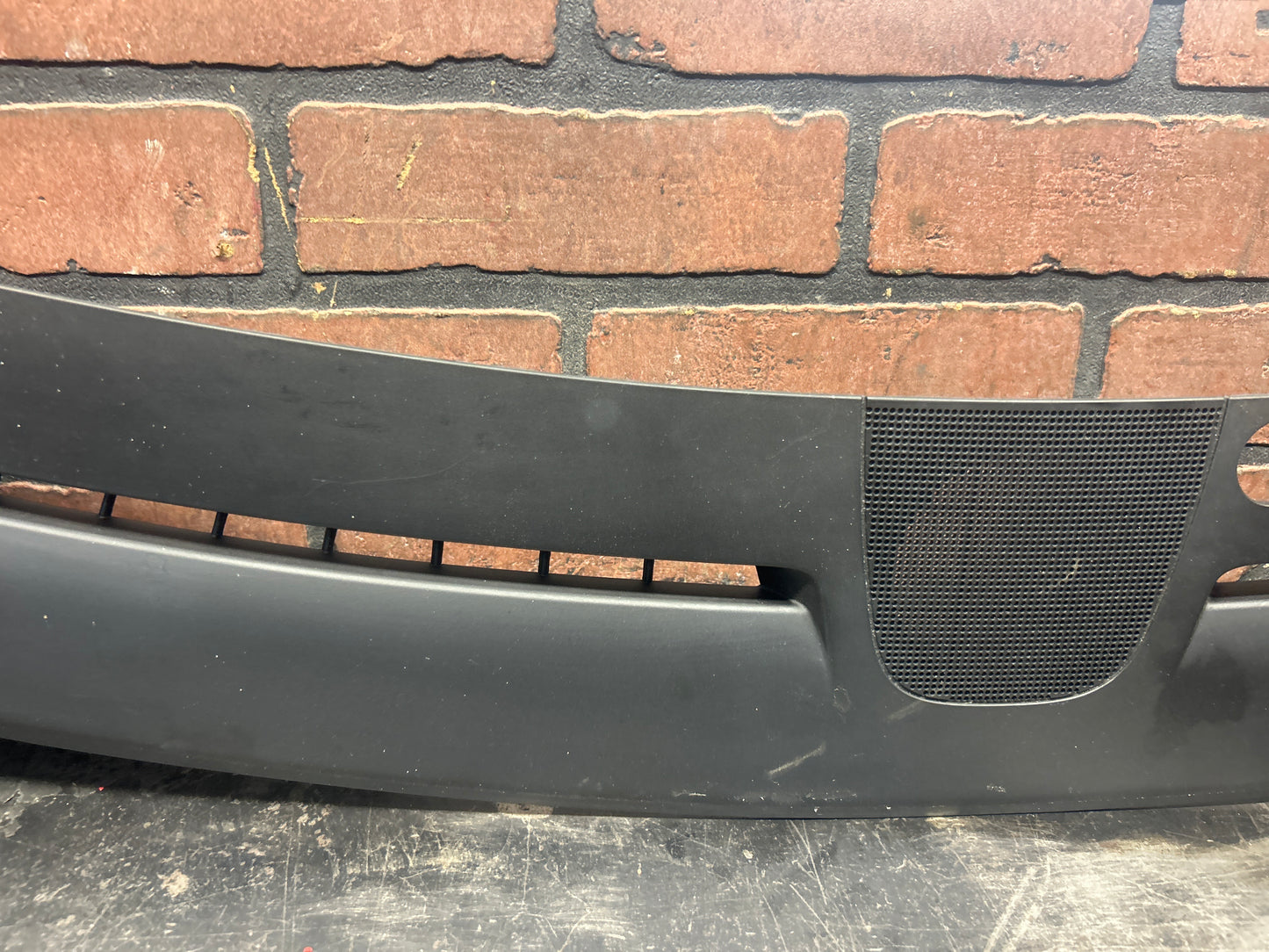 2015-2023 DODGE CHARGER FRONT DEFROSTER GRILLE UPPER DASH VENT PANEL L0198833AG