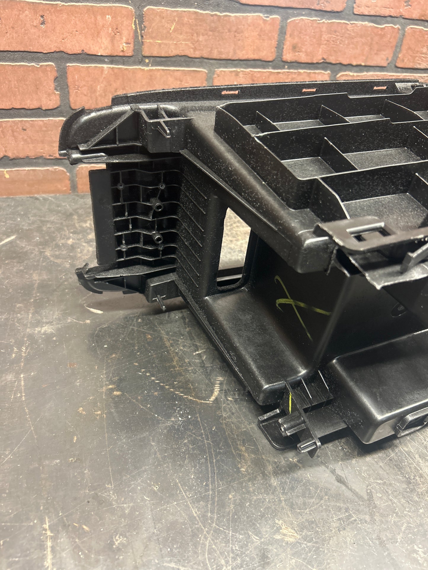 2015-2023 DODGE CHARGER SCAT PACT 392 CENTER CONSOLE STORAGE BASE FRAME OEM