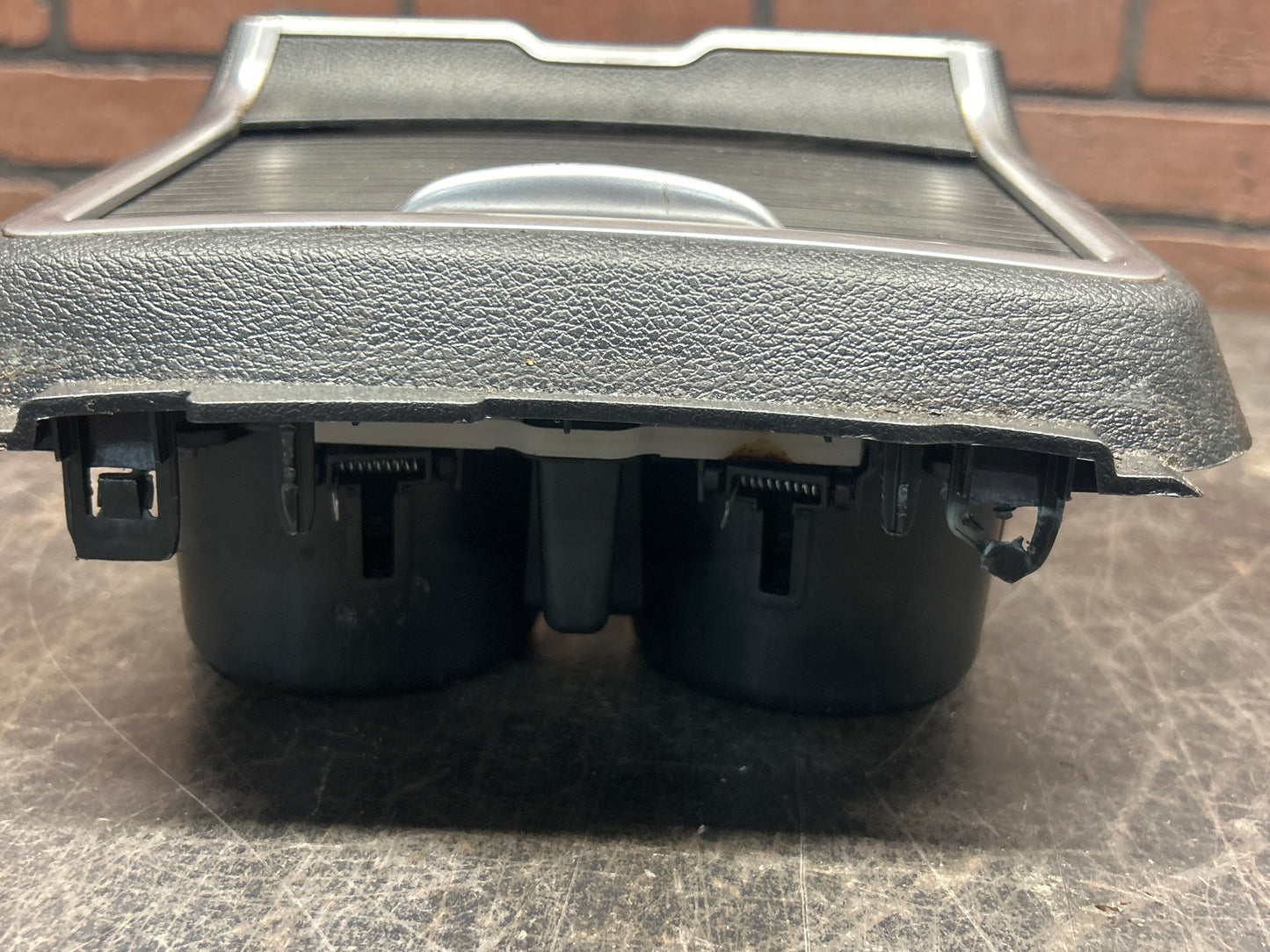 2011-2023 DODGE CHARGER/CHRYSLER 300 CENTER CONSOLE CUP HOLDER SLIDING COVER OEM