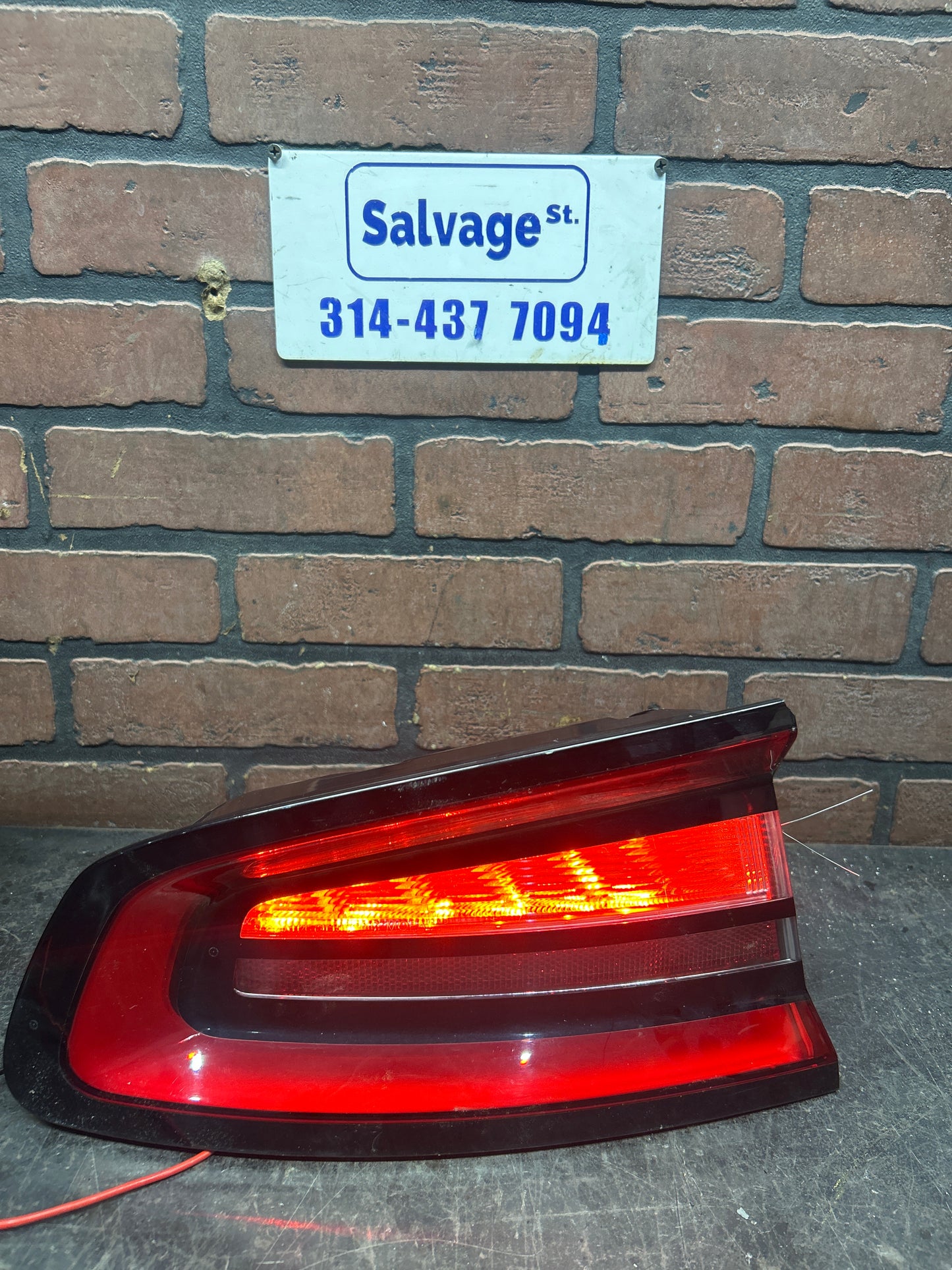 2015-2023 Dodge Charger Scat Pack 392 Rear Left Tail Light Brake Lamp 68213145AD