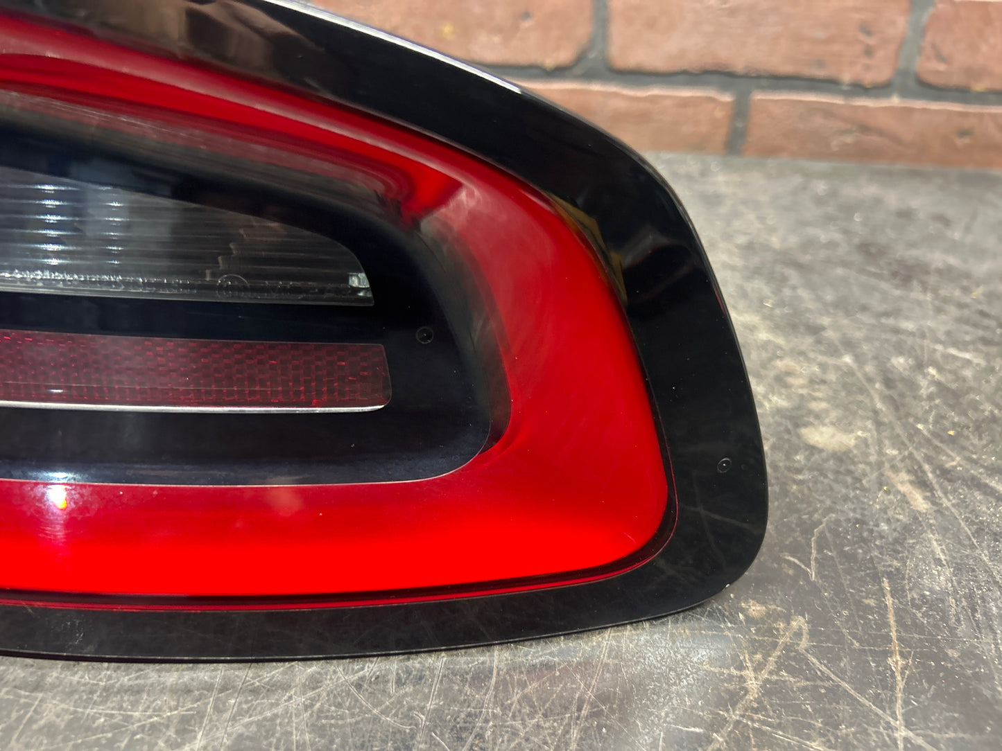 2015-2023 Dodge Charger ScatPack 392 Rear Right Tail Light Brake Lamp 68213144AD