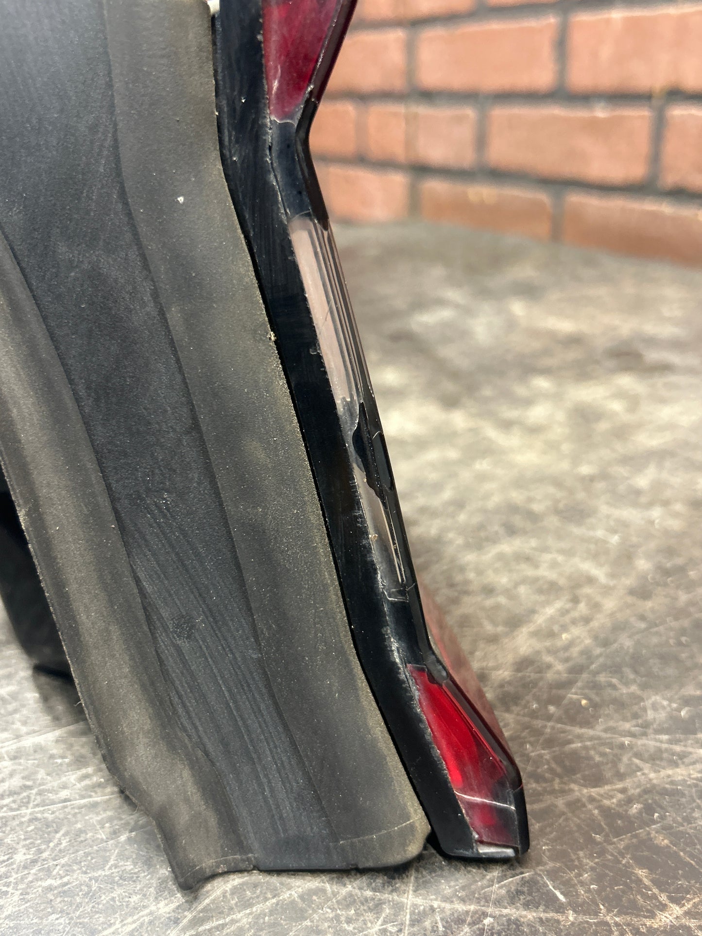 2015-2023 Dodge Charger ScatPack 392 Rear Right Tail Light Brake Lamp 68213144AD