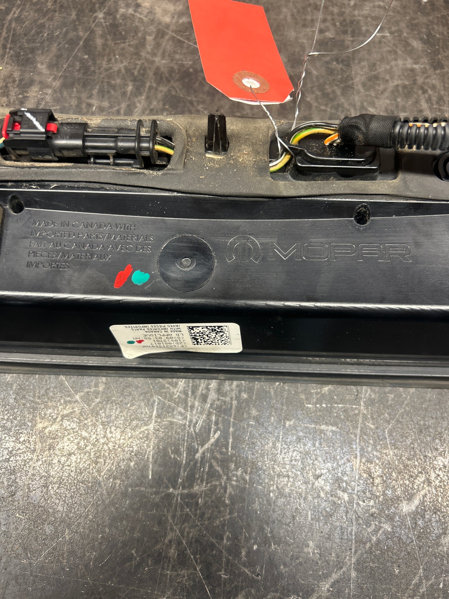 2015-2023 Dodge Charger Scatpack Rear Trunk Center LED Tail Light Lamp OEM MOPAR