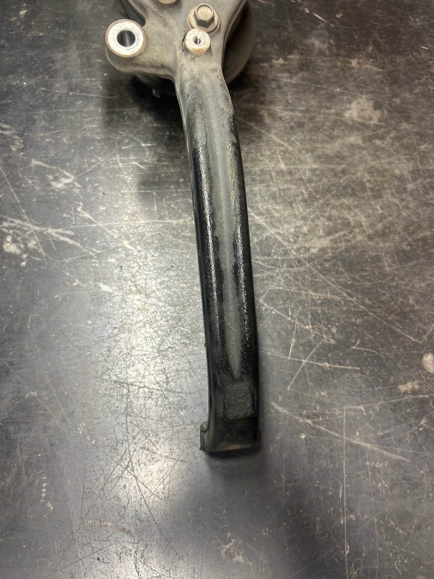 OEM 15-23 Charger Challenger Scat Pack SRT Hellcat Front Right Spindle
