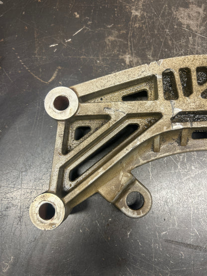2015-2023 Dodge Charger/Challenger/300 Auto RWD Trans Cross-Member Bracket OEM