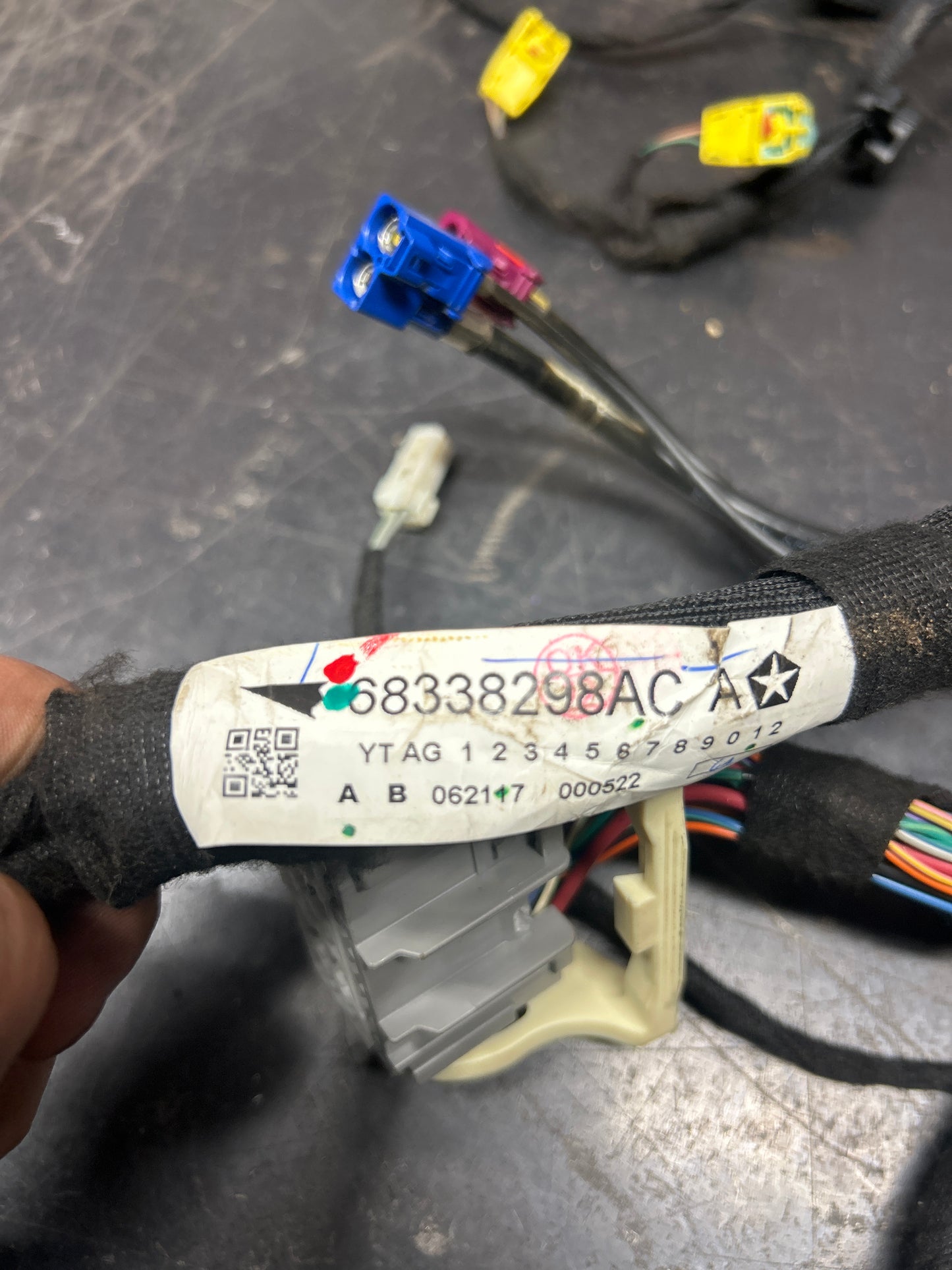 2018 DODGE CHARGER DASH DASHBOARD INSTRUMENT PANEL WIRE WIRING HARNESS OEM
