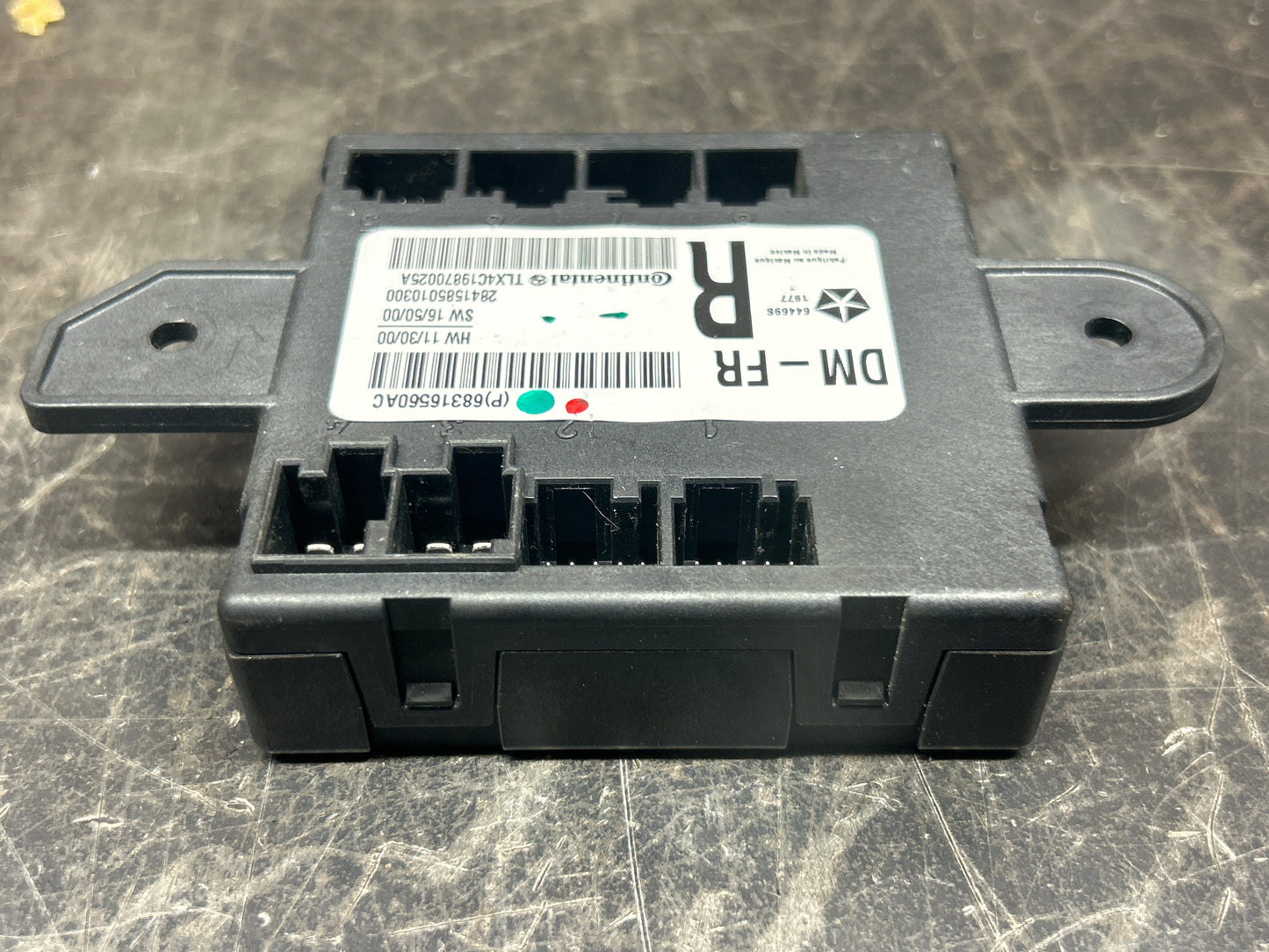 2015-2019 DODGE CHARGER/ DURANGO RIGHT PASSENGER FRONT DOOR MODULE 68316560AC
