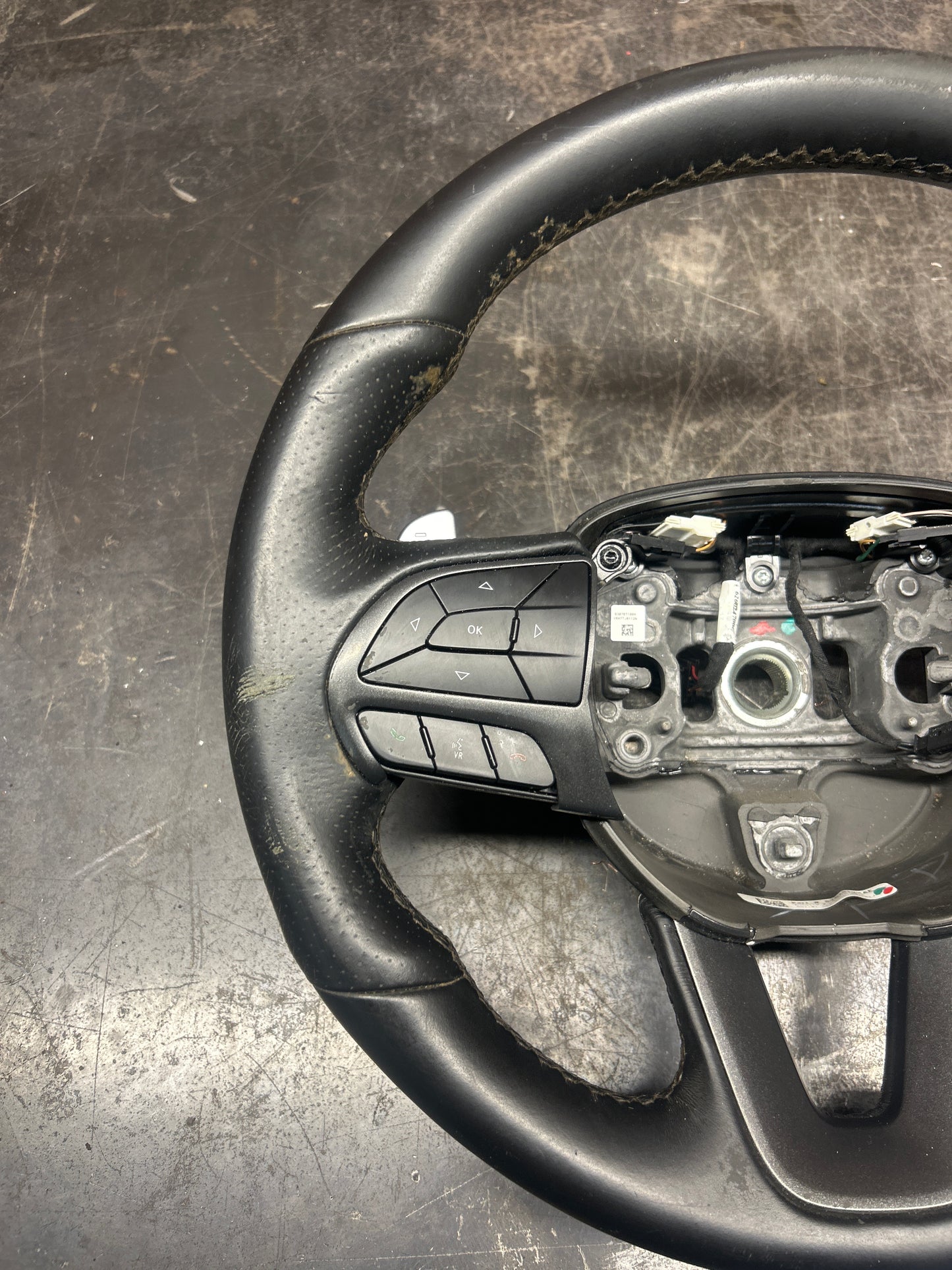 2018-2023 Dodge Charger Scat Pack 392 Steering Wheel W/Paddles Cruise Control