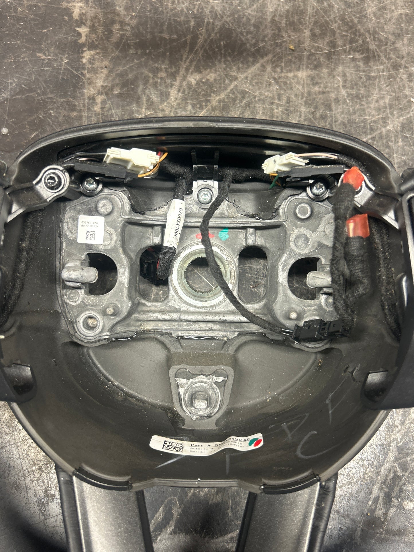 2018-2023 Dodge Charger Scat Pack 392 Steering Wheel W/Paddles Cruise Control