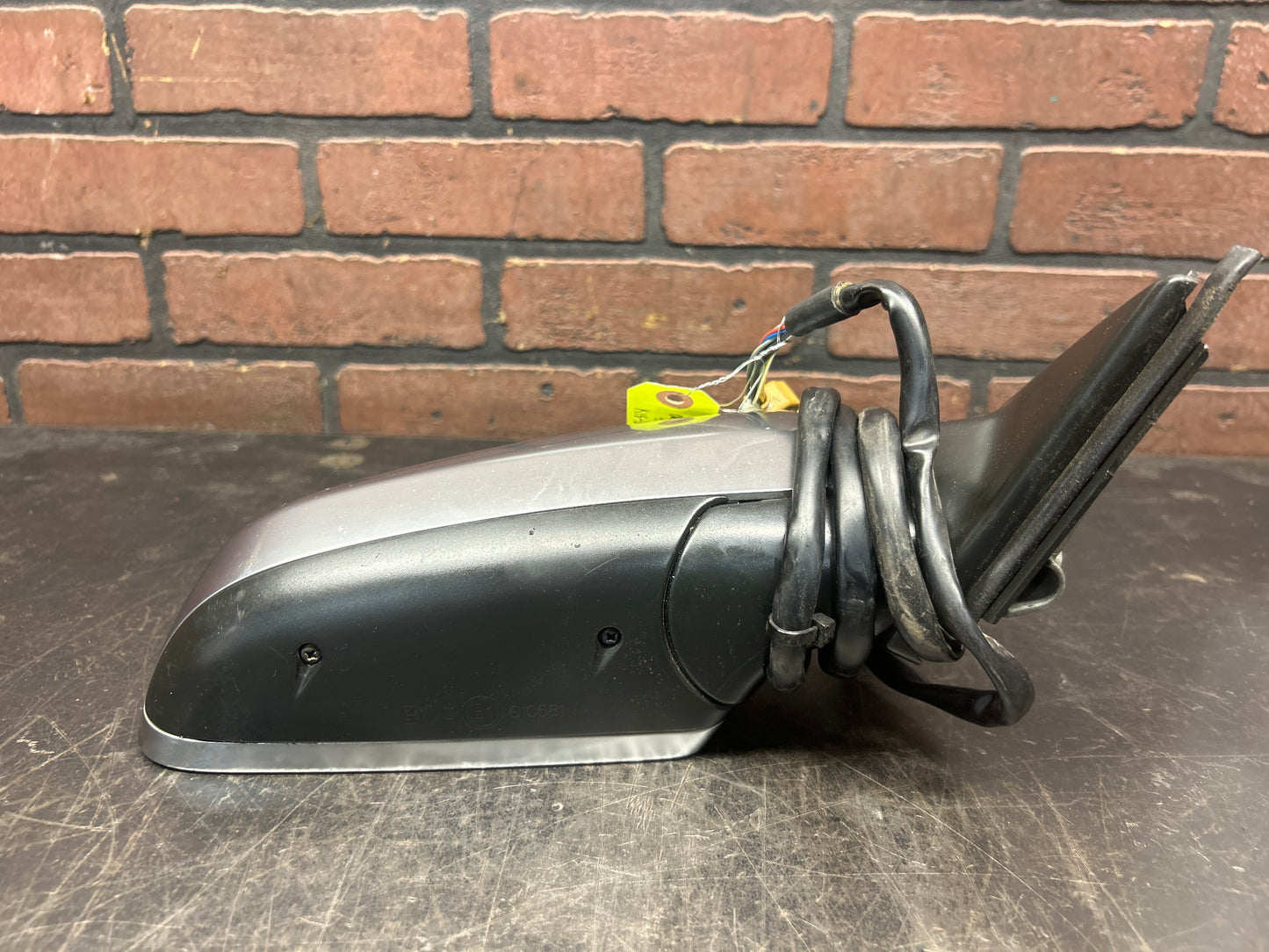 2002-2008 Audi S4 Right Passenger Side View Door Mirror Sedan Silver 8E1858500A