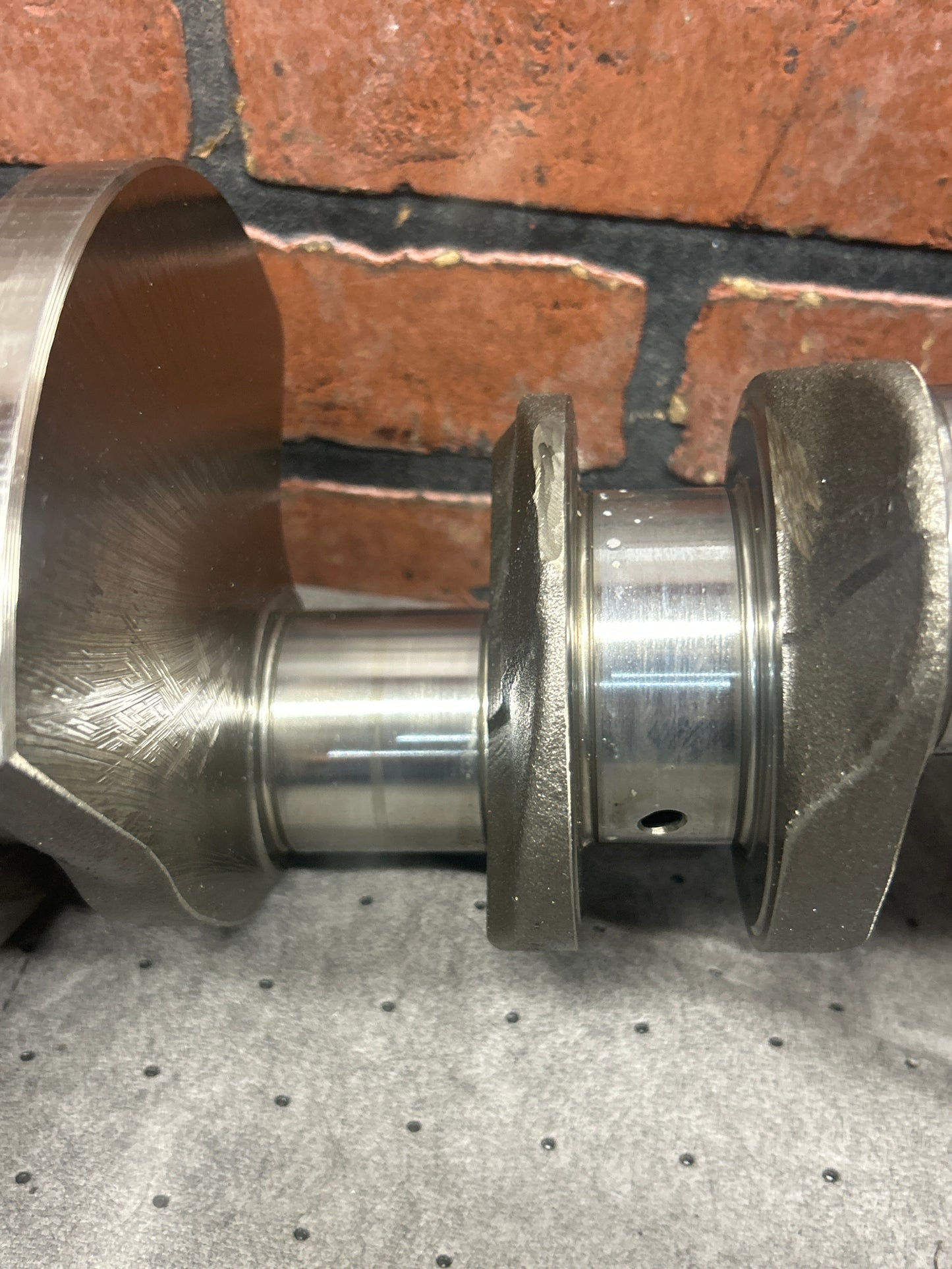 2013-2024 MOPAR 6.4L SRT 392 Hemi Mopar Engine Crankshaft OEM 5038339AG