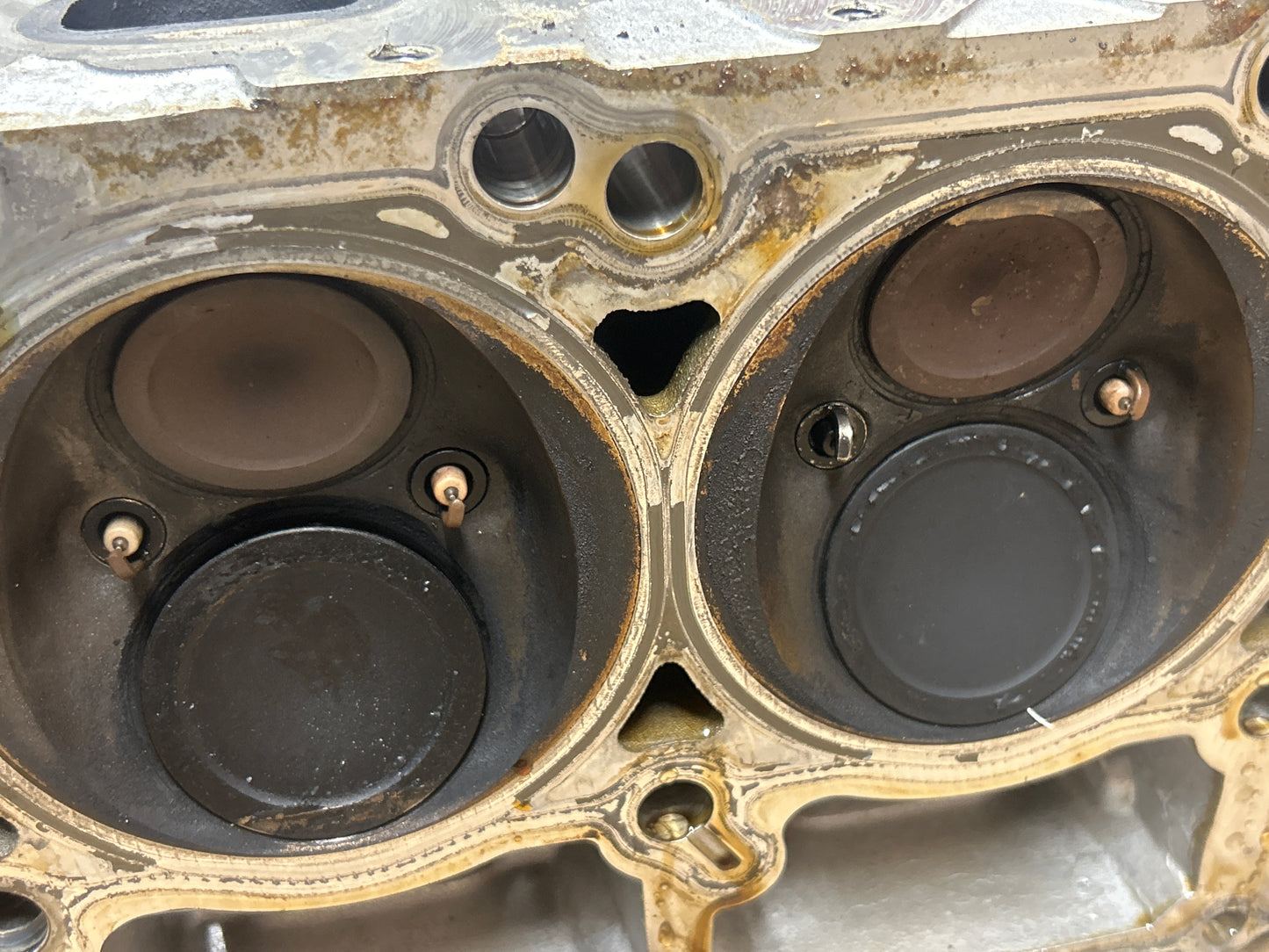 2011-2026 Dodge/Jeep/Chrysler 6.4 Hemi OEM Cylinder Head Pair 05037369BD