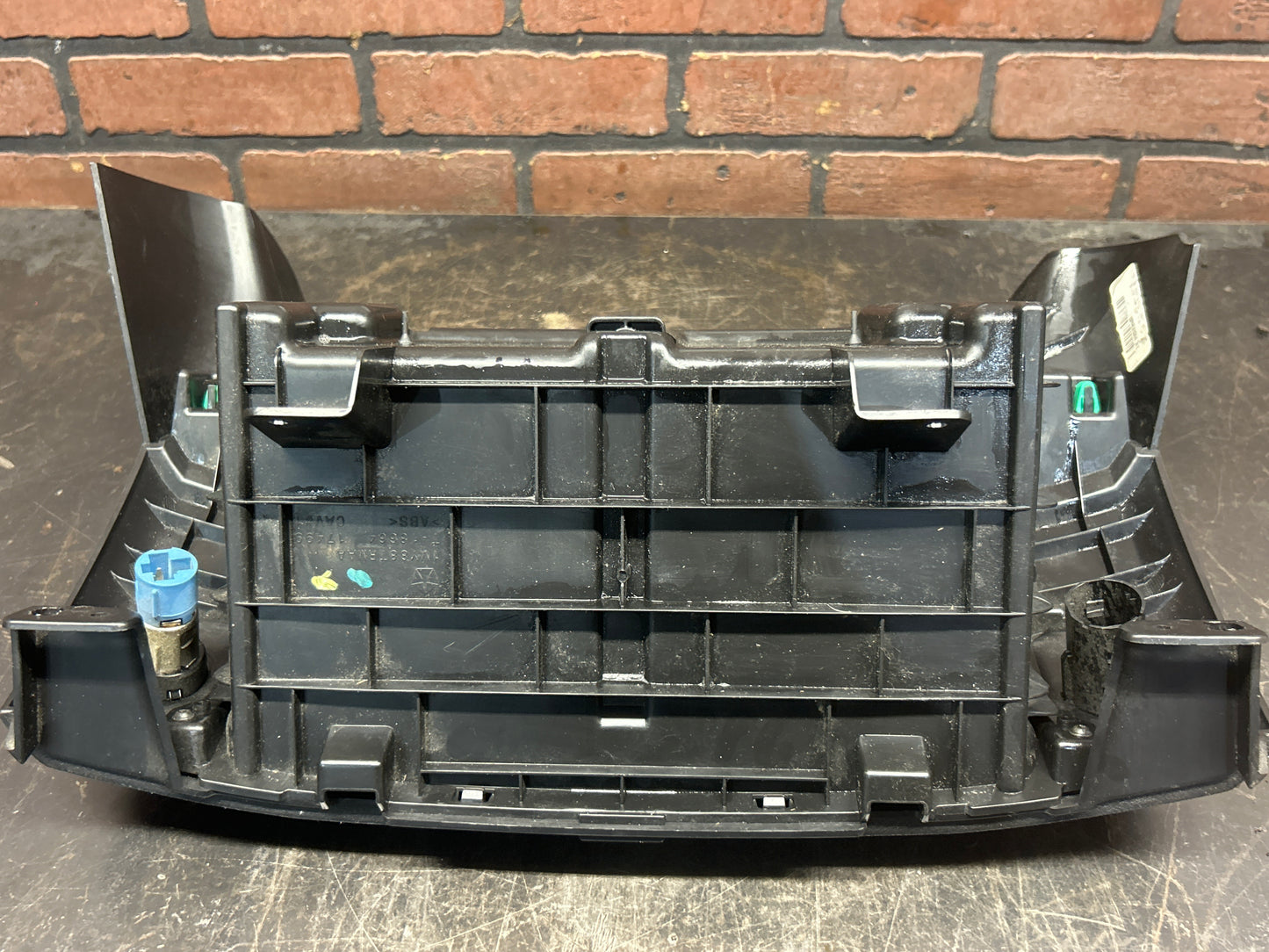 2013-2018 RAM 1500-3500 DASH LOWER STORAGE BIN BOX ASSEMBLY COVER 1VY88TRMAA OEM