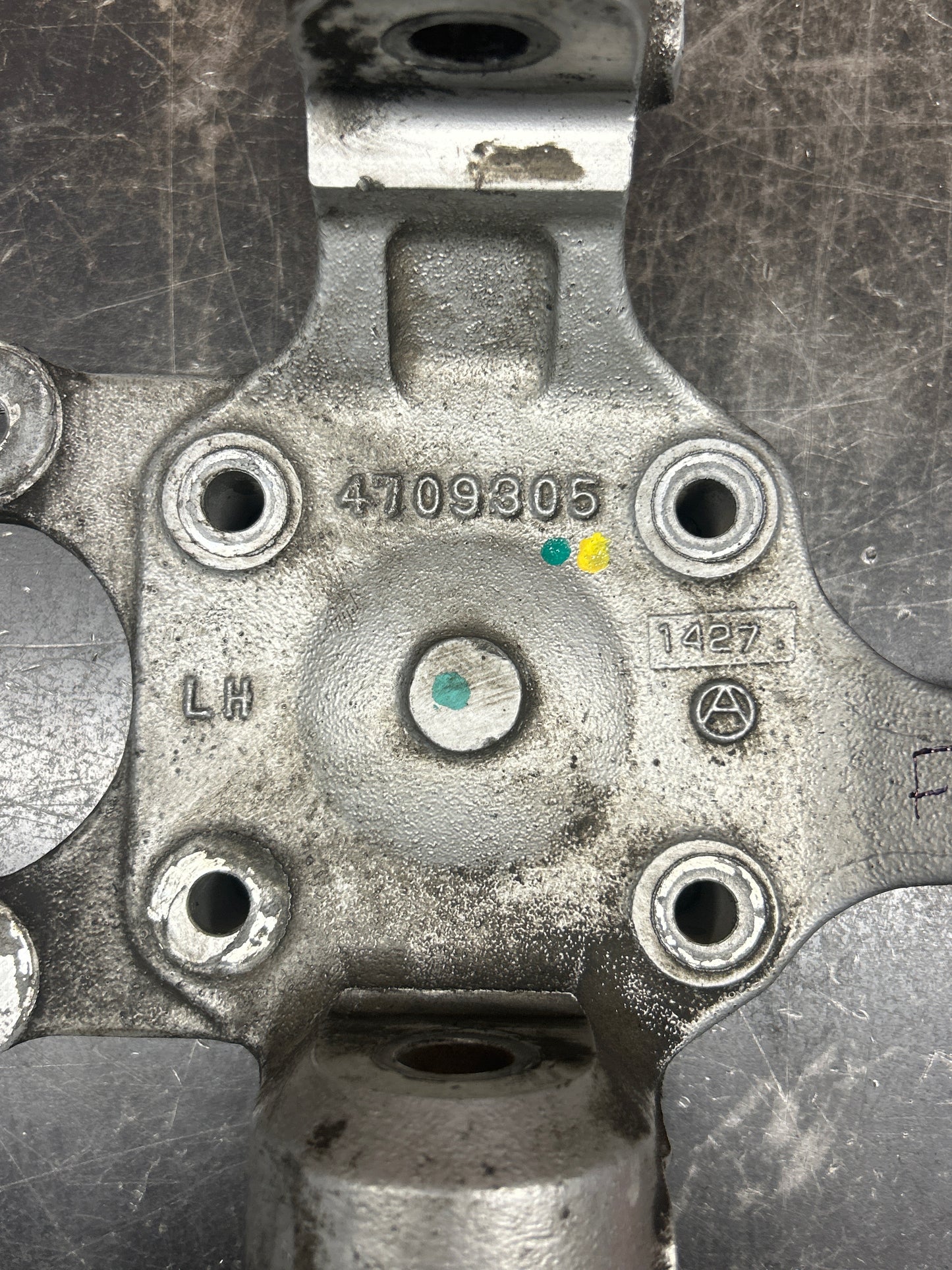 96-02 OEM Dodge Viper GEN 2 Left Front Steering Knuckle NO HUB NON-ABS 4709305