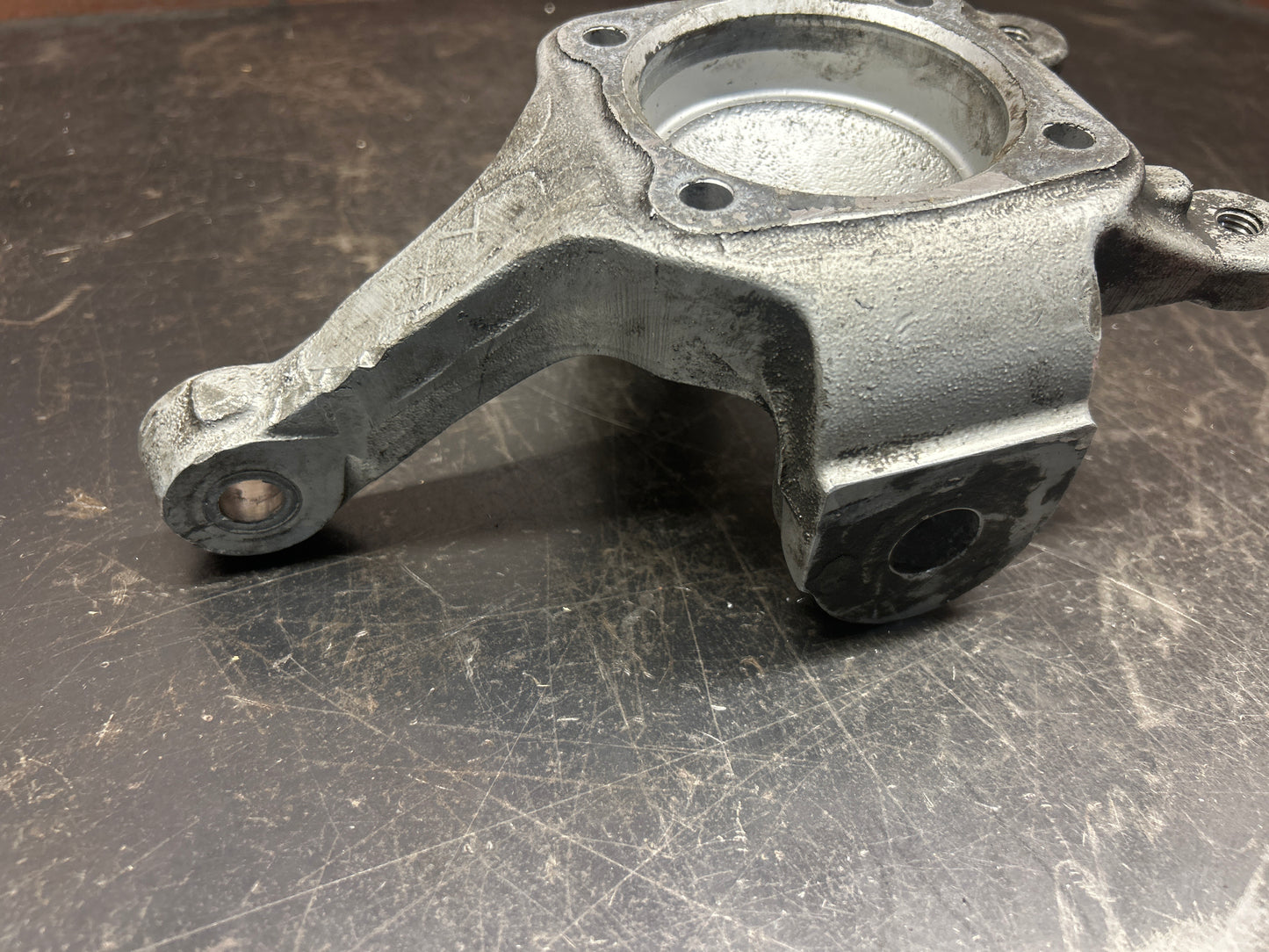 96-02 OEM Dodge Viper GEN 2 Left Front Steering Knuckle NO HUB NON-ABS 4709305