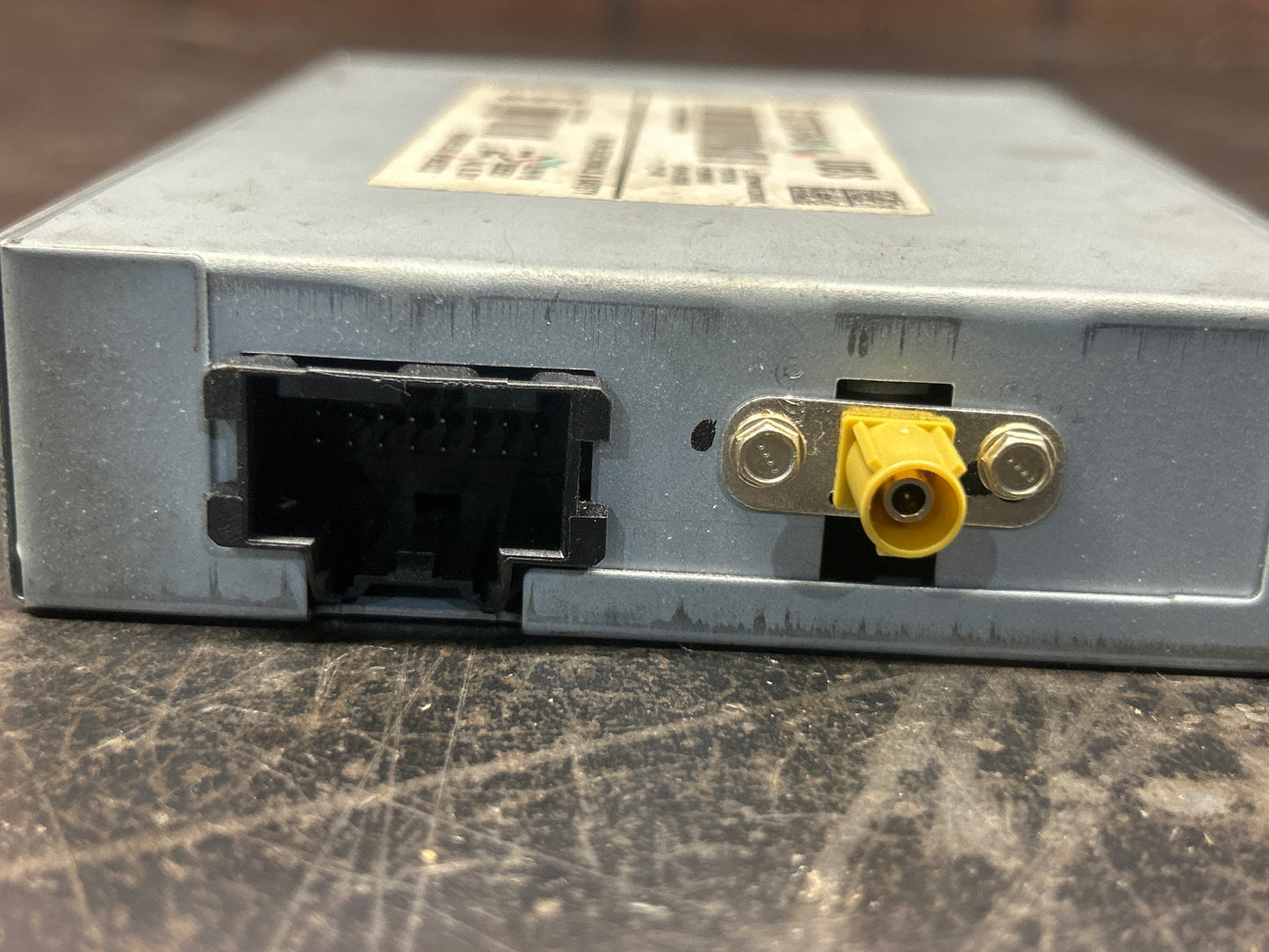 12-14 GMC YUKON TAHOE ESCALADE XM RADIO RECEIVER CONTROL MODULE OEM 22737640