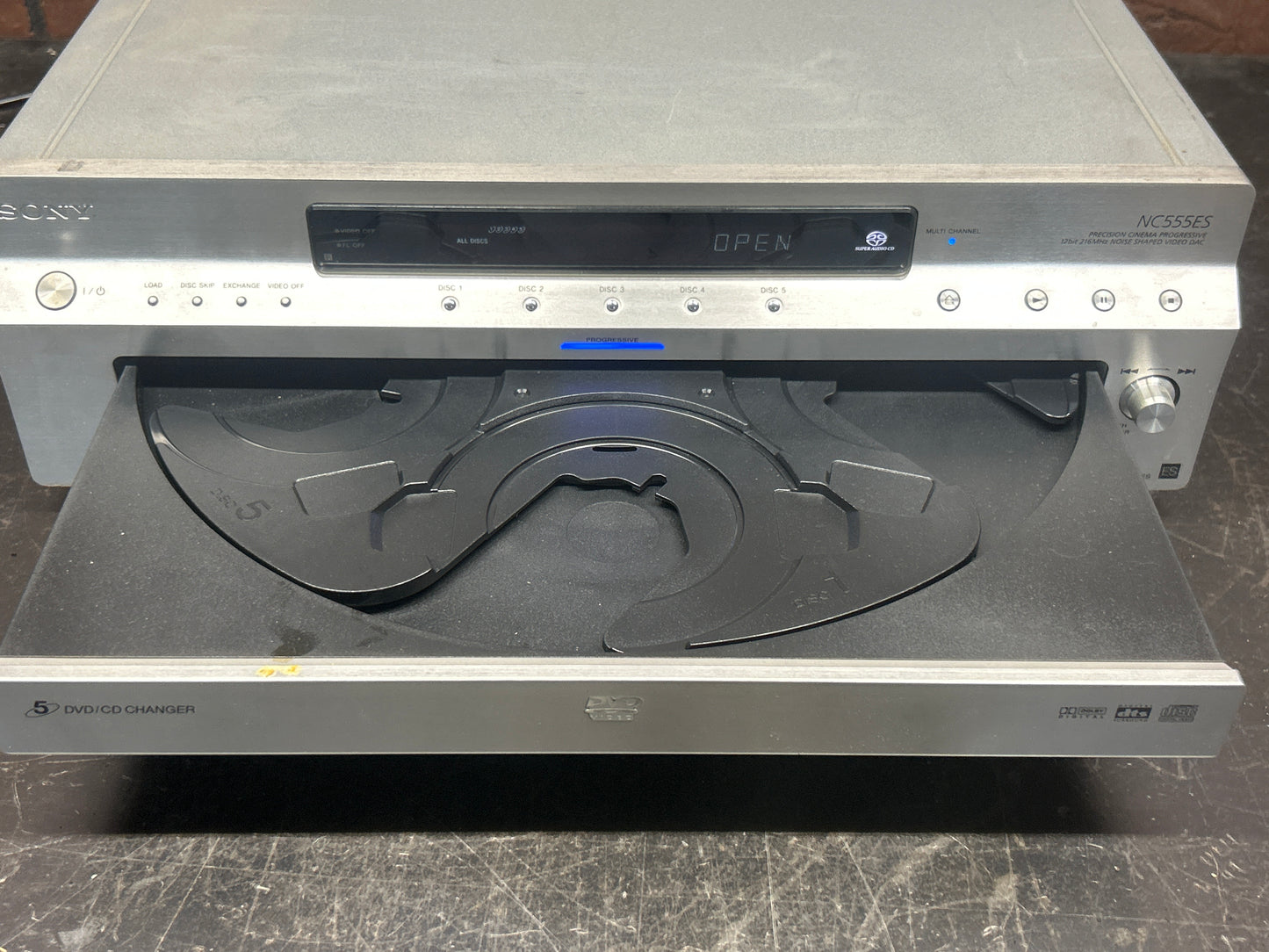 Sony DVP-NC555ES 5 Disc DVD/CD Player Silver 24w 120v 60hz Used Good Condition