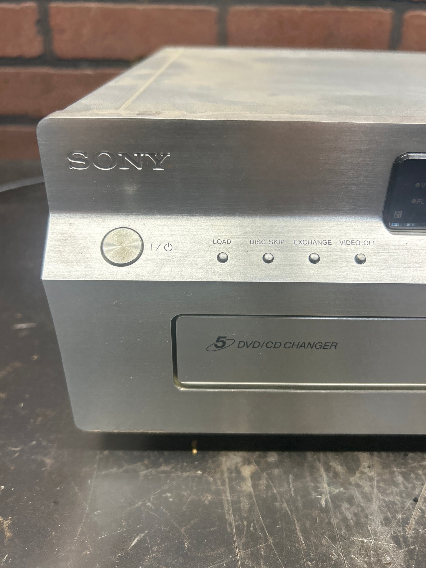 Sony DVP-NC555ES 5 Disc DVD/CD Player Silver 24w 120v 60hz Used Good Condition