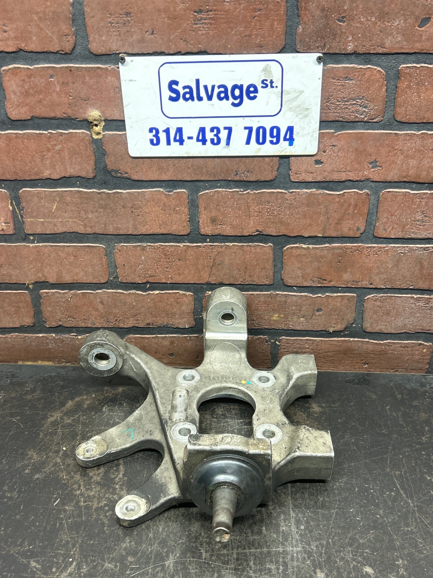 03-10 Dodge Viper Gen 3 & 4 Rear Left Spindle Knuckle OEM Dodge Viper 5290131AA