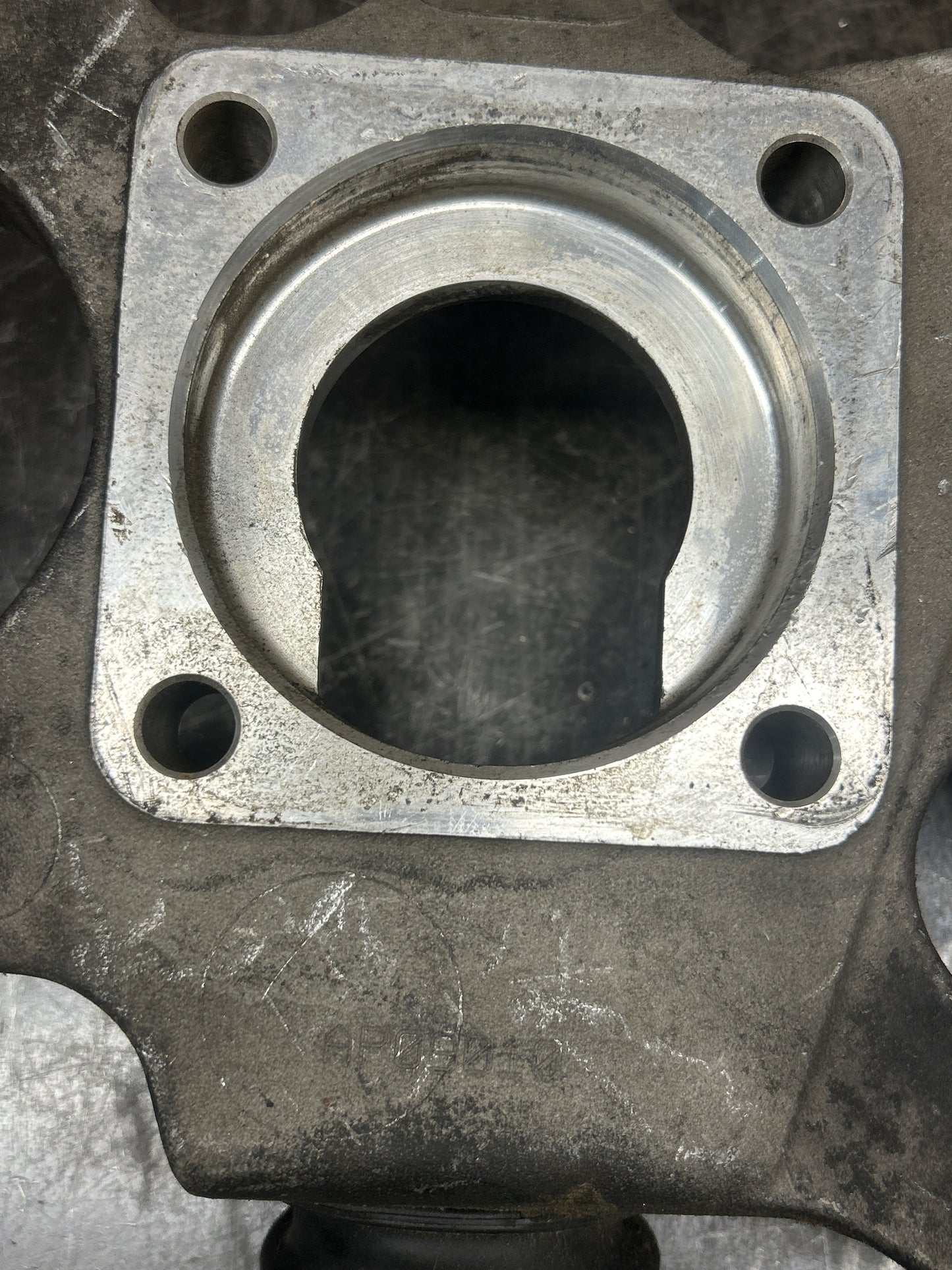 03-10 Dodge Viper Gen 3 & 4 Rear Left Spindle Knuckle OEM Dodge Viper 5290131AA