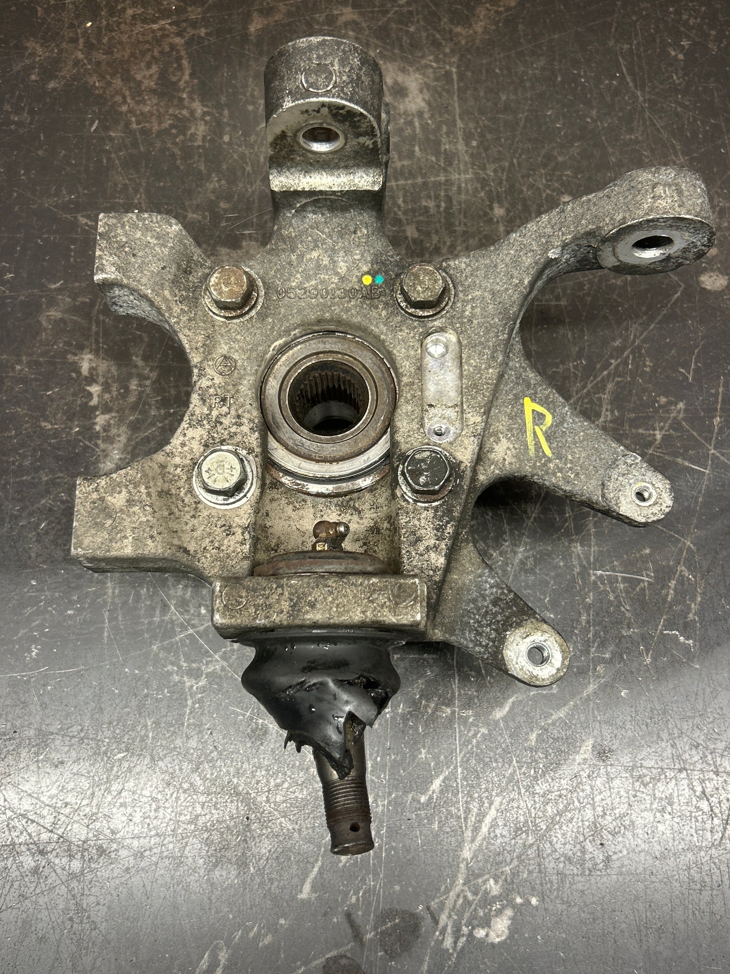 03-10 Dodge Viper Gen 3&4 Right Spindle Knuckle W/HUB OEM Dodge Viper 5290130AA