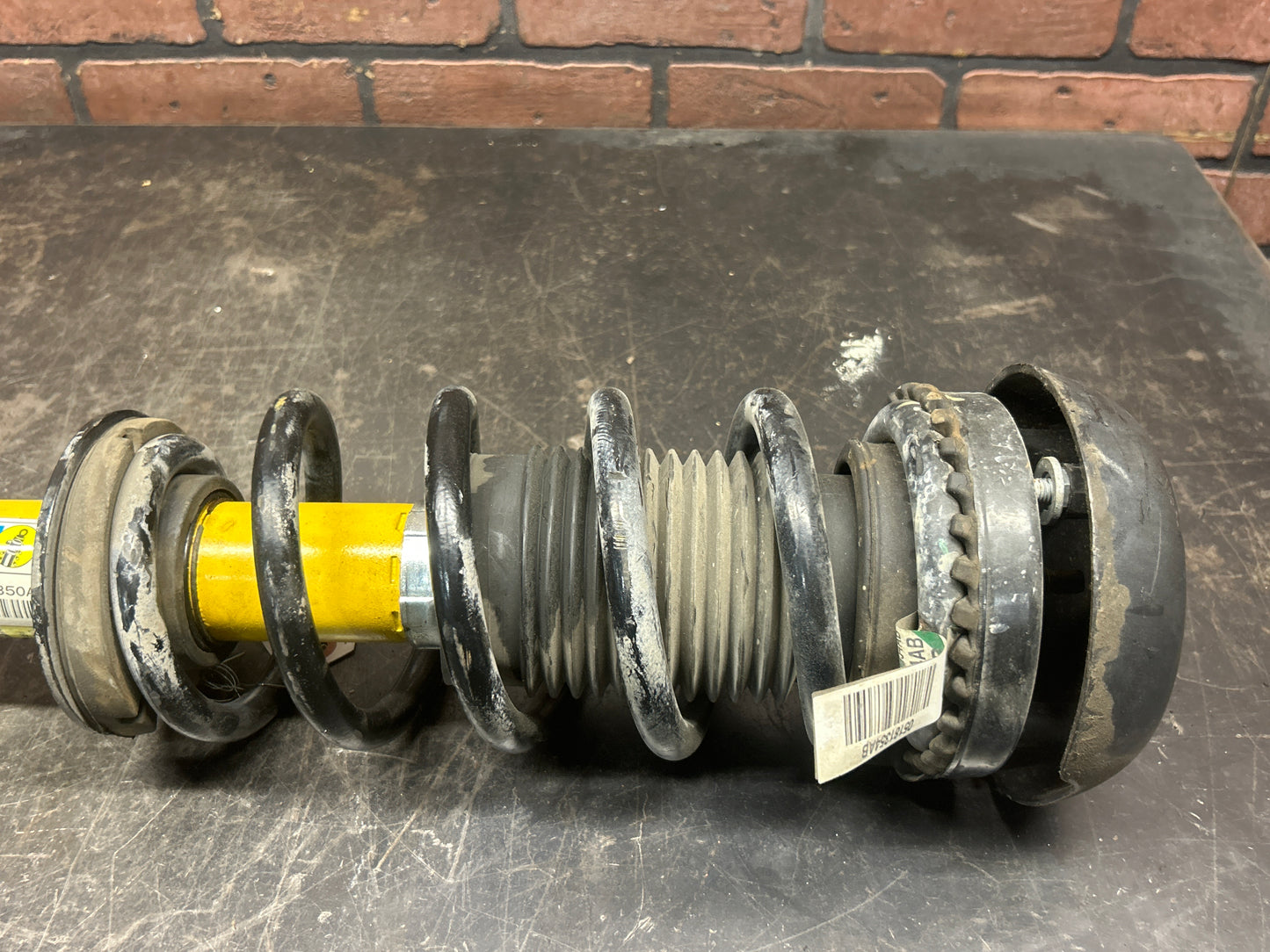 11-23 Dodge Challenger Charger Bilstein OEM Left Front Strut & Spring 5181350AG