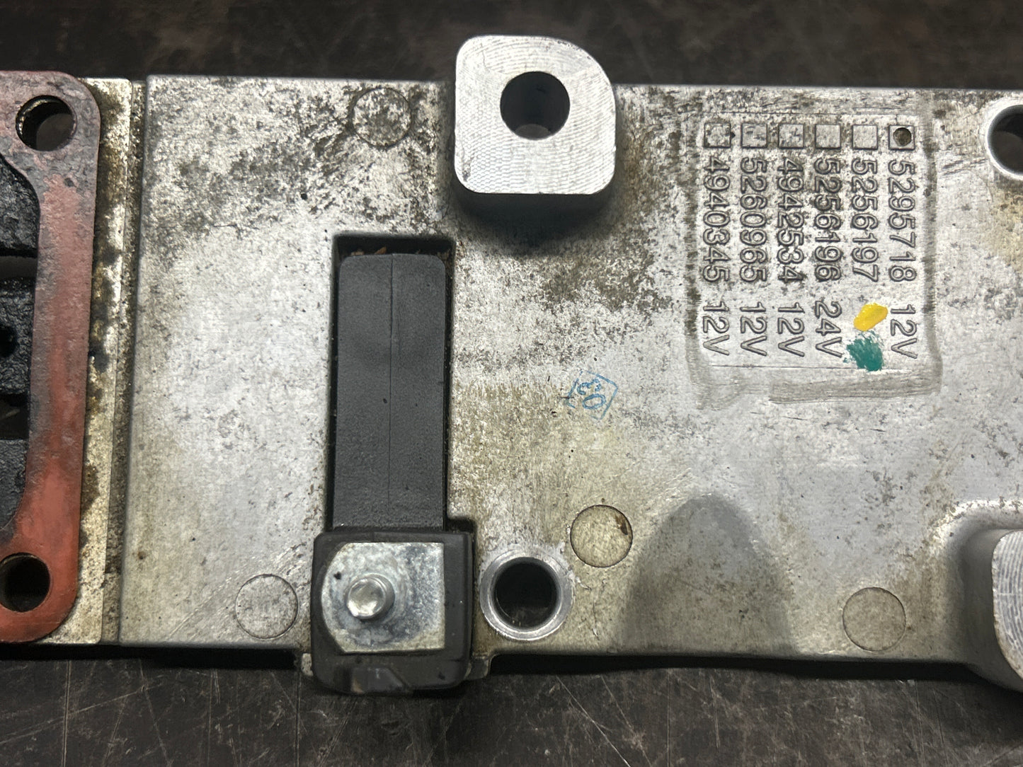 2013-2022 Dodge 6.7L ISB Cummins OEM Intake Cover W/Grid Heater Plate 5295718