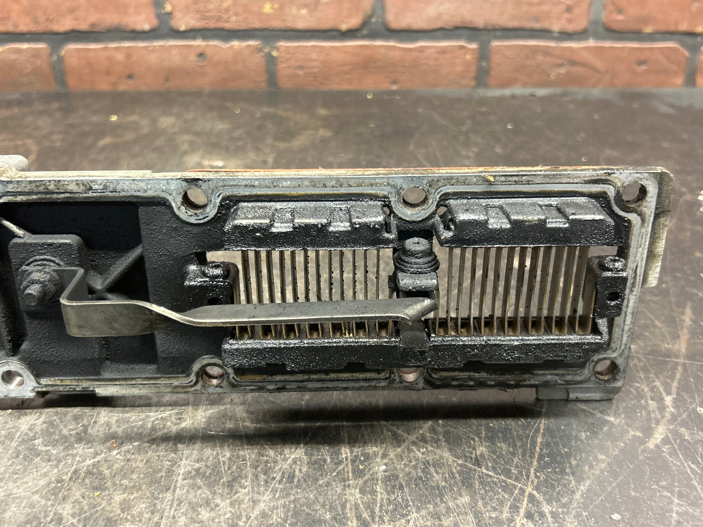 2013-2022 Dodge 6.7L ISB Cummins OEM Intake Cover W/Grid Heater Plate 5295718