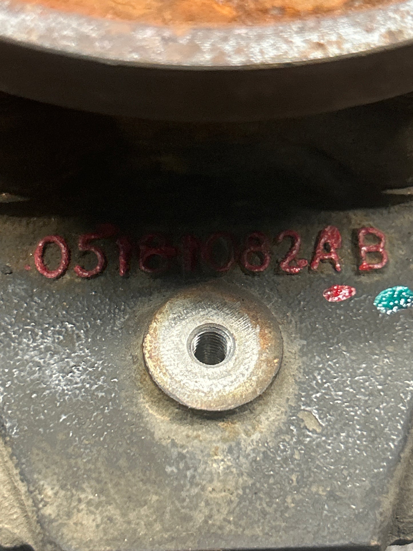 2007-2012 Dodge Caliber/Jeep Patriot/Compass Front Right Spindle 5085702AJ
