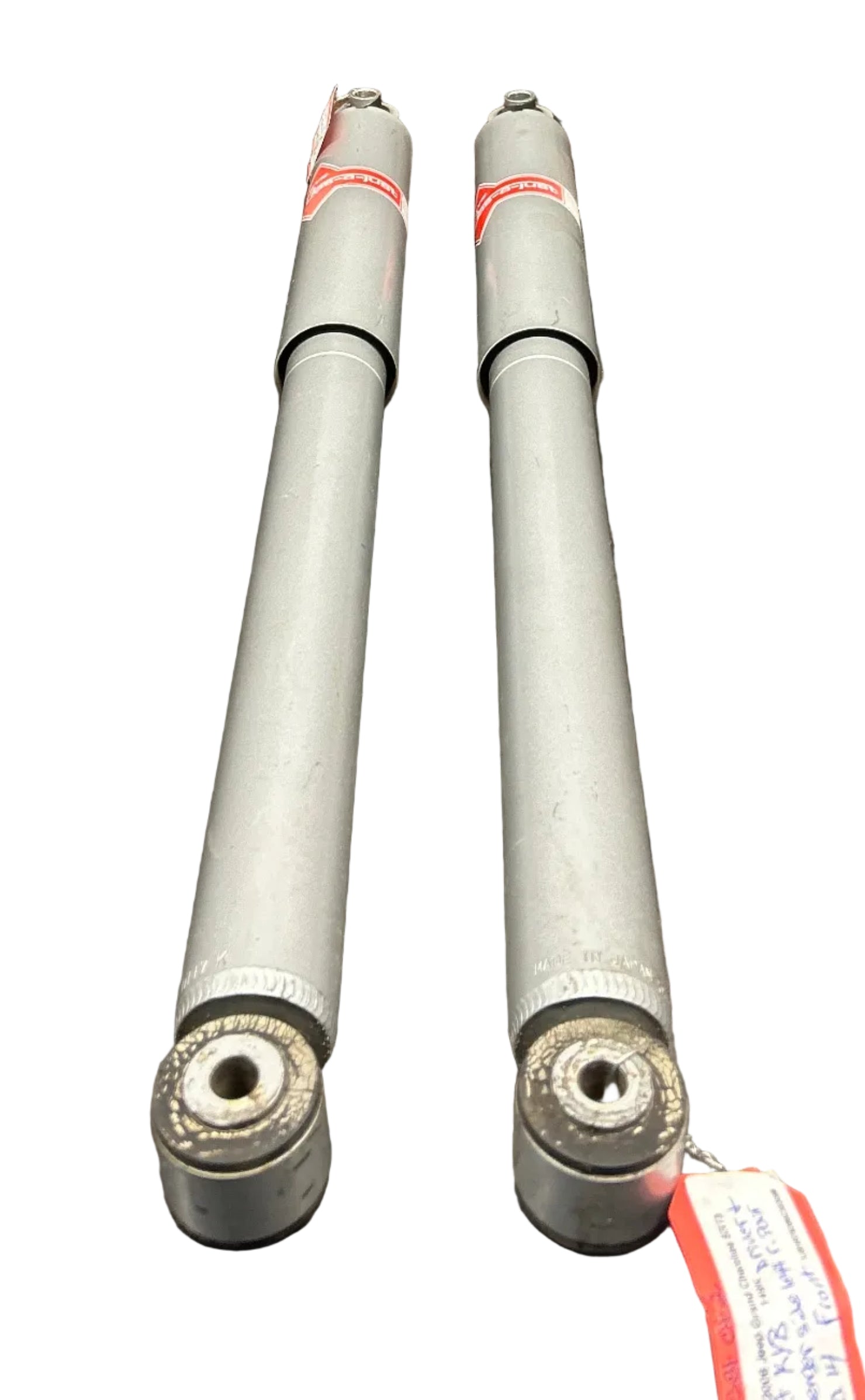 2005-2010 Jeep Grand Cherokee SRT8 KYB Rear Struts 554377
