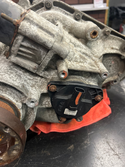 2014-2021 JEEP GRAND CHEROKEE SRT8 6.1L TRANSFER CASE 4X4 AWD OEM