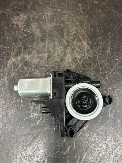 2014-2023 JEEP CHEROKEE REAR RIGHT DOOR WINDOW REGULATOR MOTOR OEM