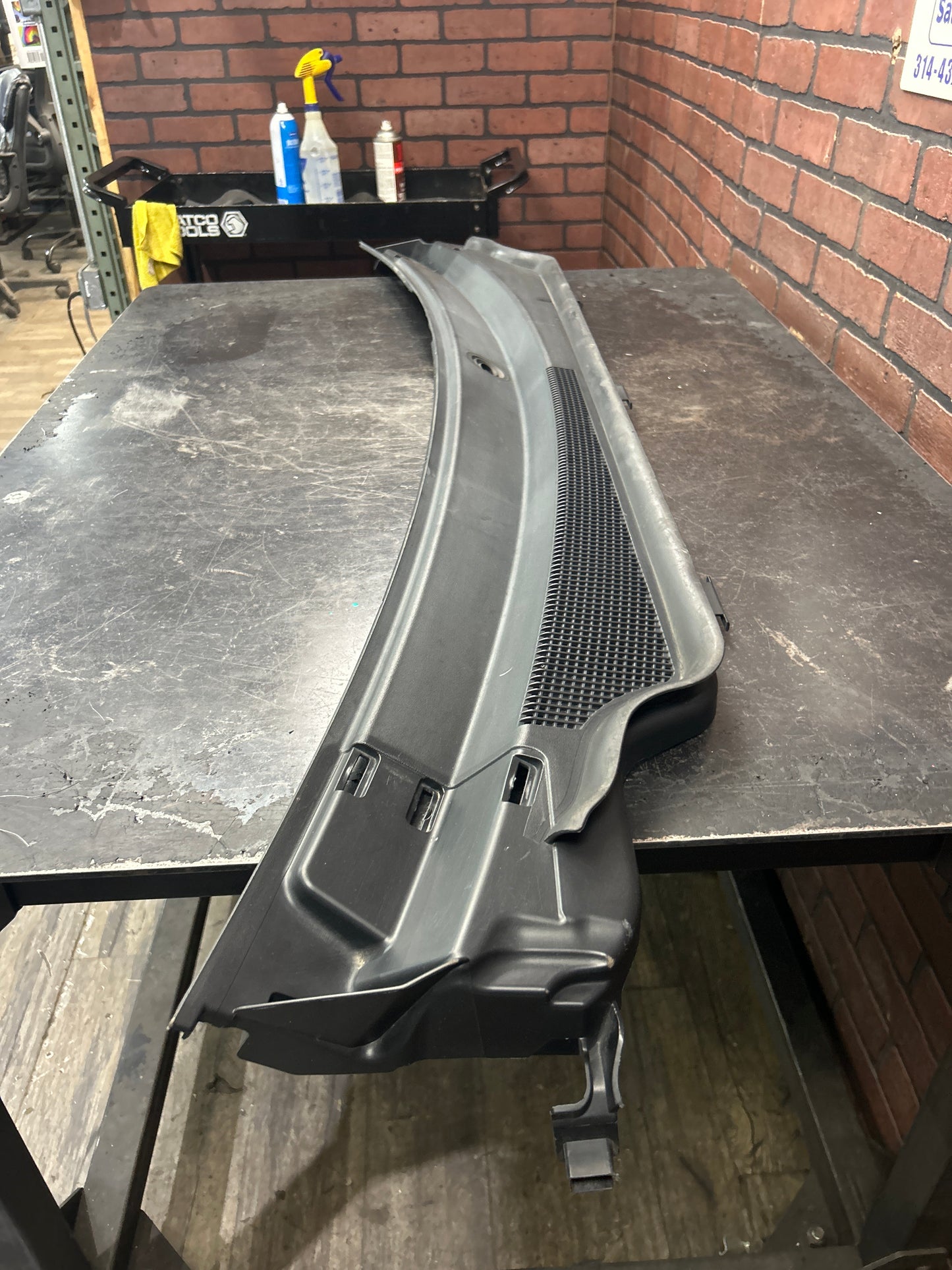 2016-2021 Jeep Grand Cherokee Front Windshield Cowl Vent Defroster Grille Panel