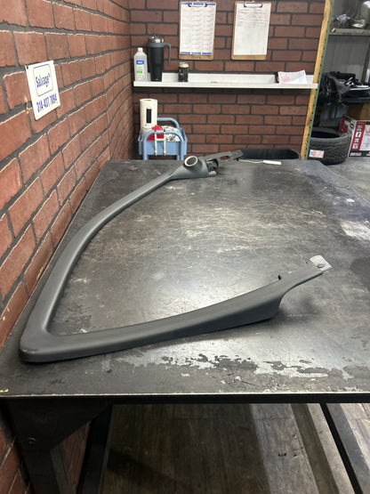 2011-2021 JEEP GRAND CHEROKEE FRONT LEFT DOOR WINDOW FRAME TRIM PANEL COVER OEM
