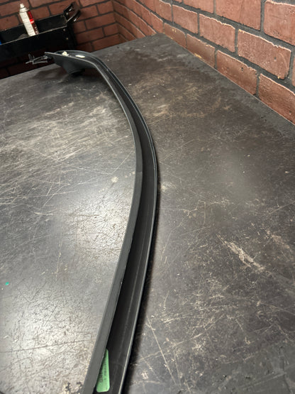 2011-2021 JEEP GRAND CHEROKEE FRONT LEFT DOOR WINDOW FRAME TRIM PANEL COVER OEM