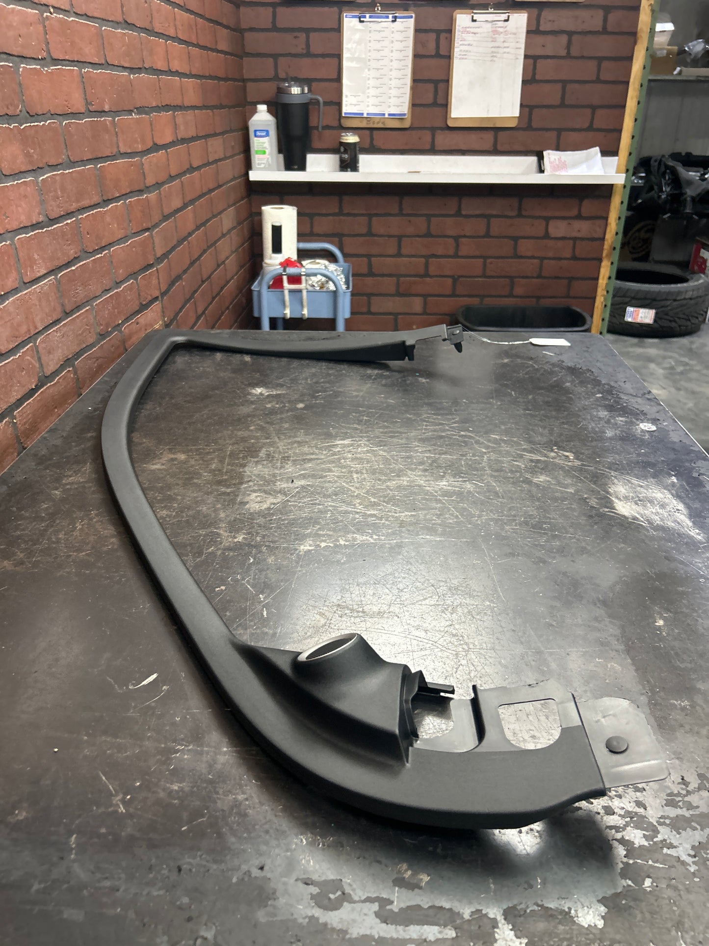 2011-2021 JEEP GRAND CHEROKEE FRONT RIGHT DOOR WINDOW FRAME TRIM PANEL COVER OEM