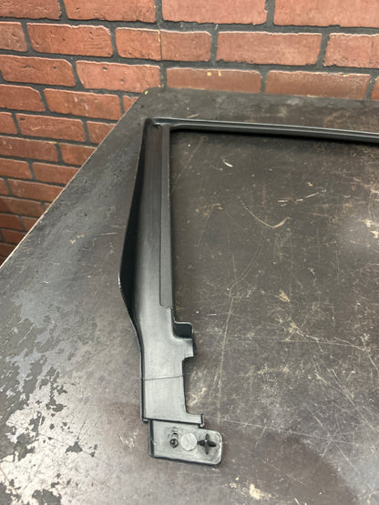 2011-2021 JEEP GRAND CHEROKEE FRONT RIGHT DOOR WINDOW FRAME TRIM PANEL COVER OEM