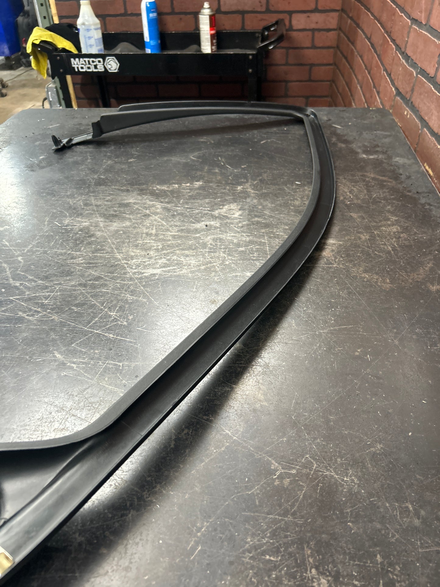 2011-2021 JEEP GRAND CHEROKEE FRONT RIGHT DOOR WINDOW FRAME TRIM PANEL COVER OEM