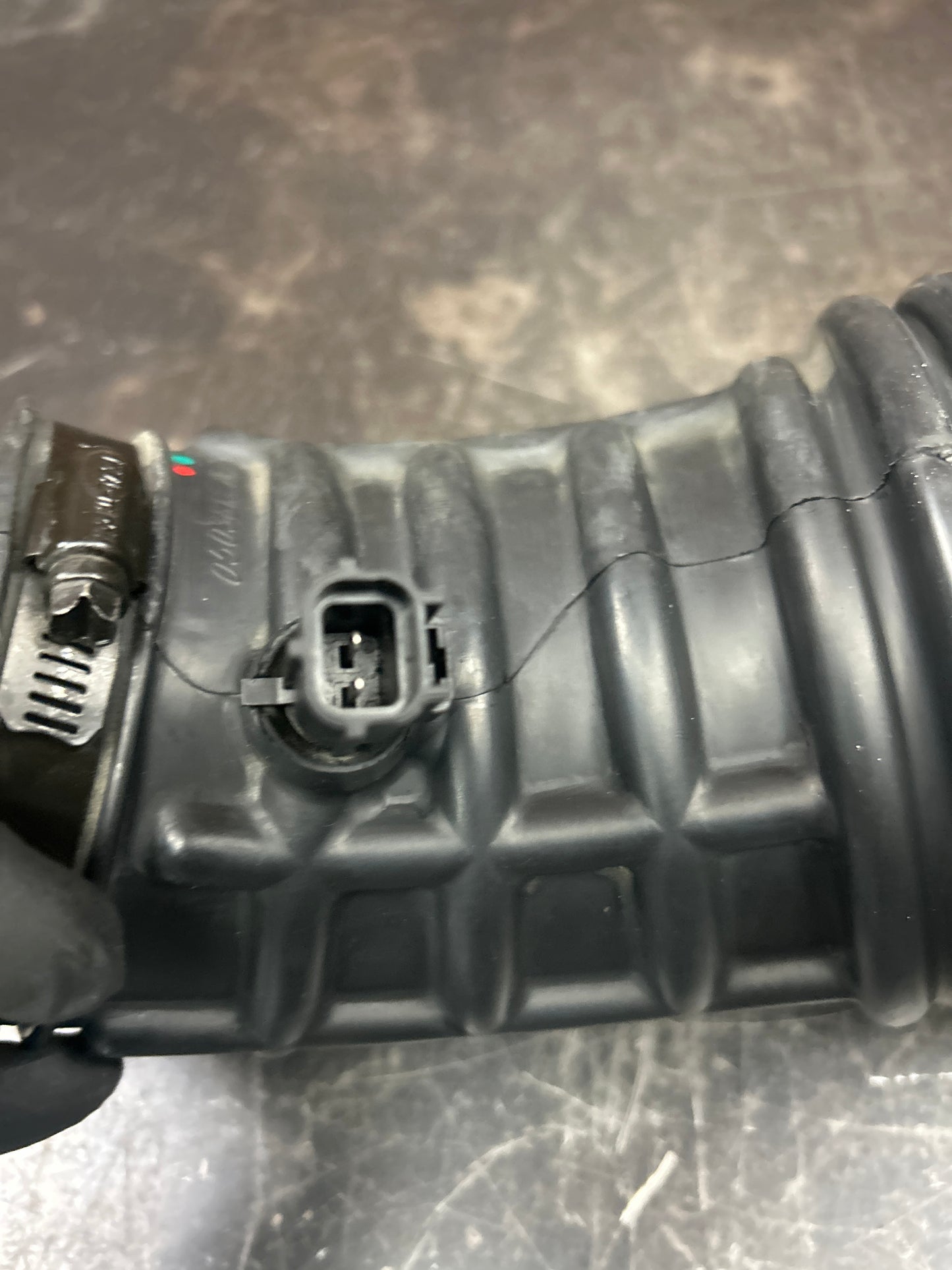 OEM 17-21 for Jeep Grand Cherokee SRT 6.4L Gas Air Intake Hose Pipe 05038139AF