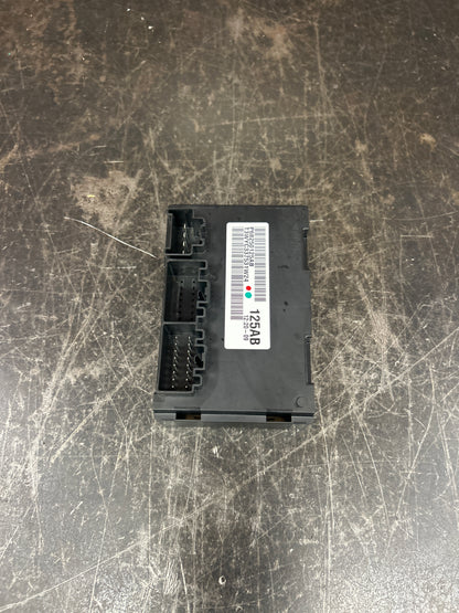 2016-2017 Jeep Grand Cherokee Transfer Case Control Module OEM 68250125AB
