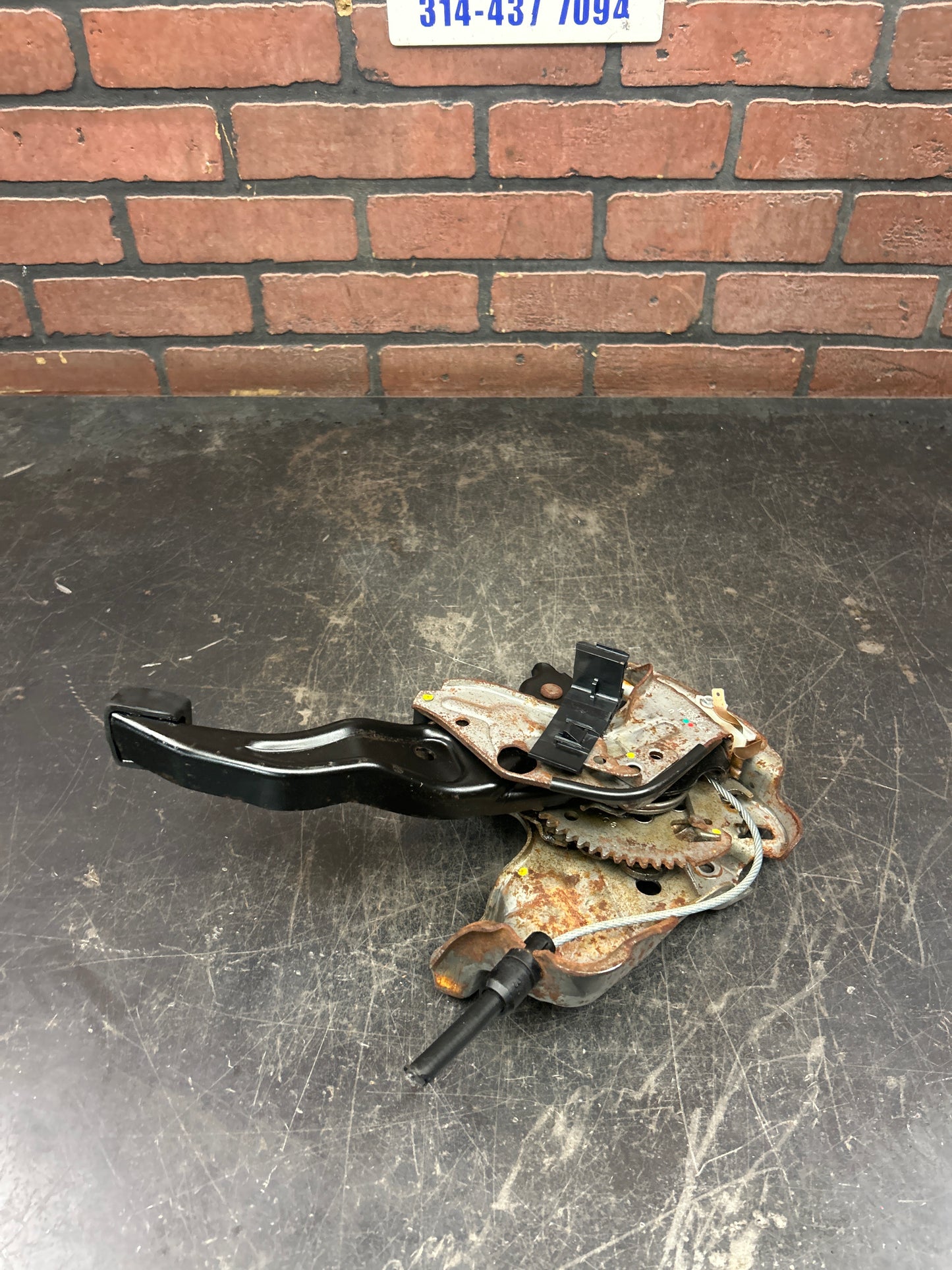 2011-2021 Jeep Grand Cherokee Emergency Parking Brake Release Pedal OEM